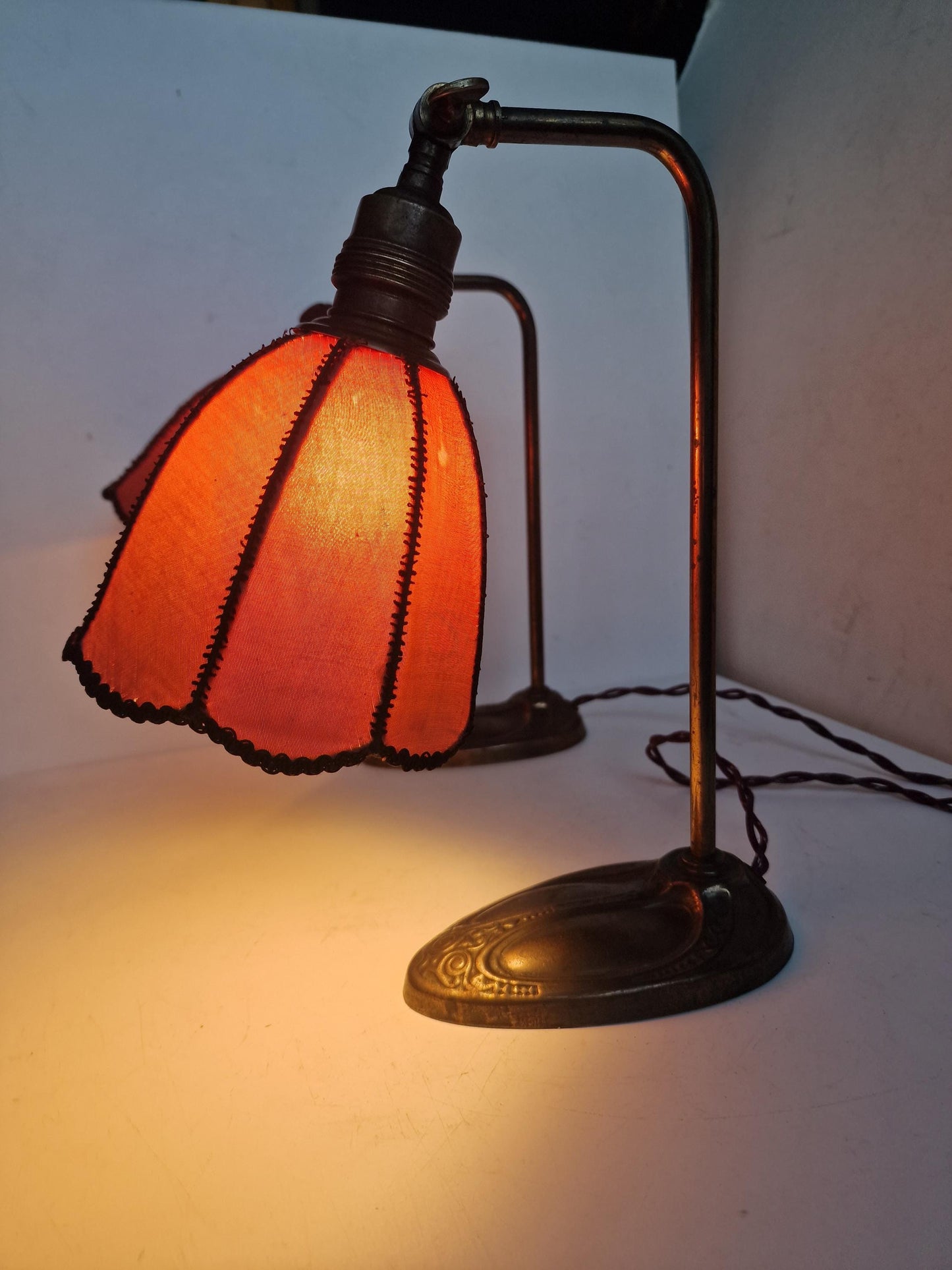 a pair of antique lamps table tafellamp retro design vintage klassiek
