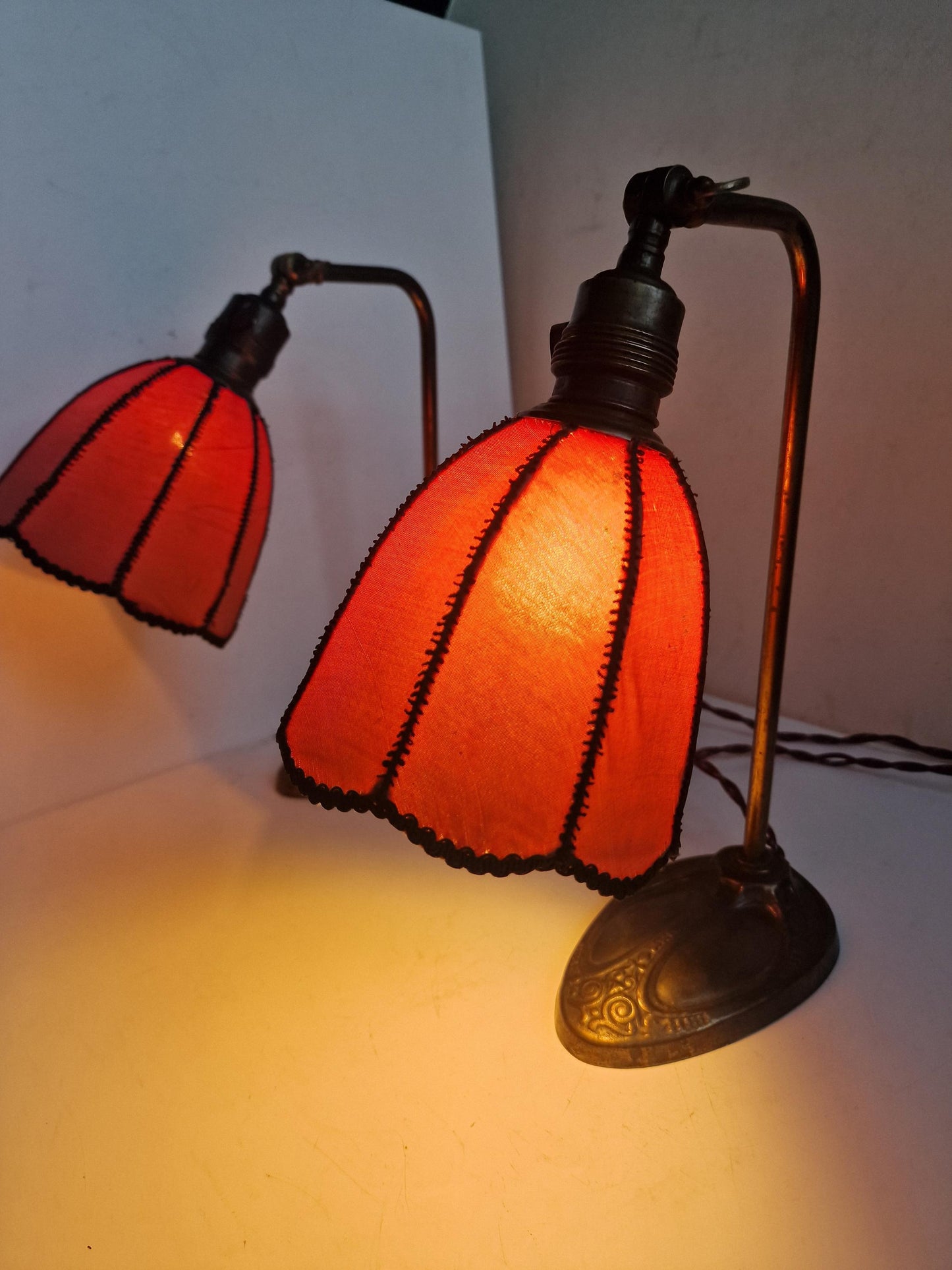 a pair of antique lamps table tafellamp retro design vintage klassiek
