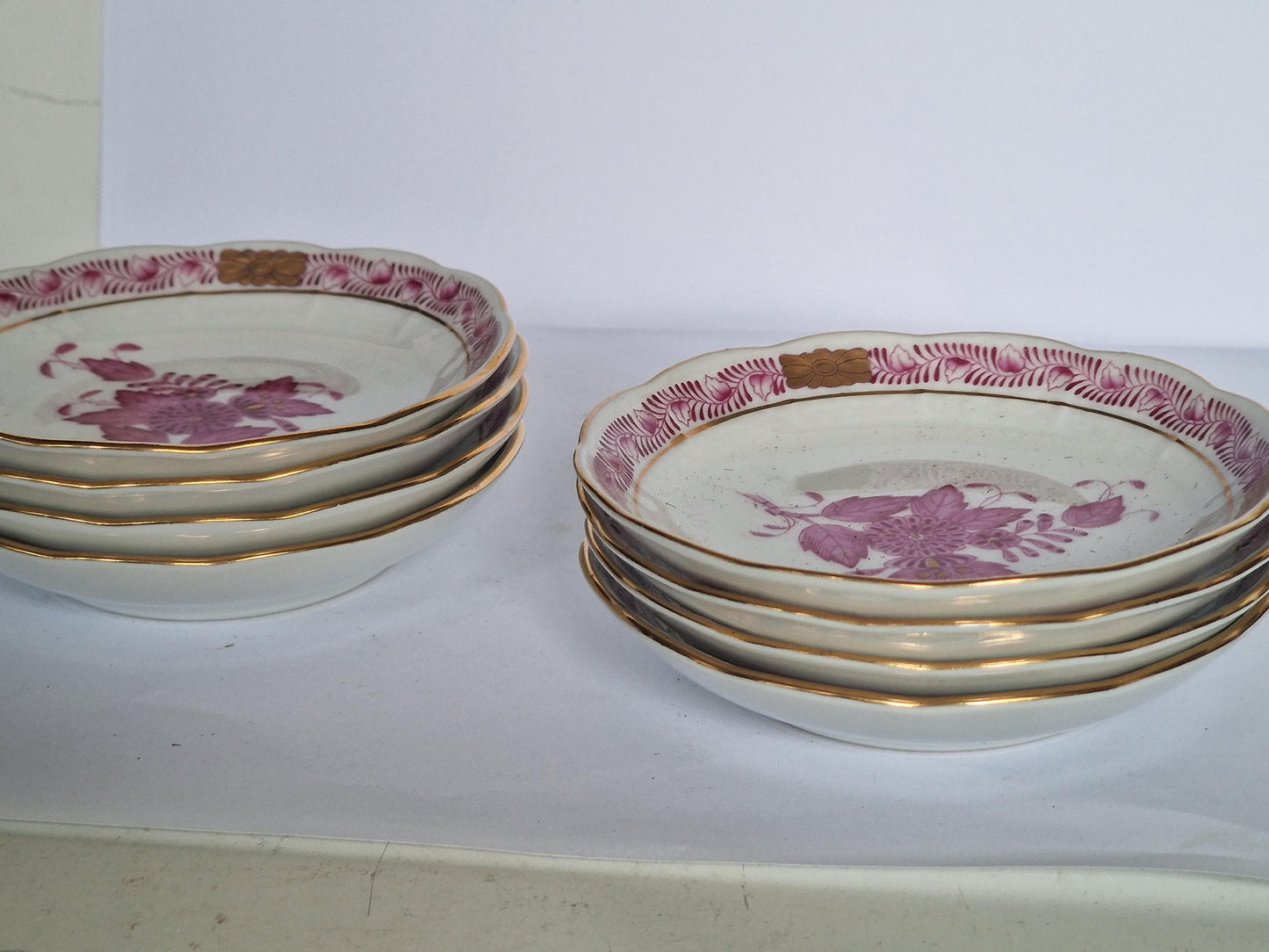 Set of 4 Herend Hungary dessert dishes Apponyi Red Floral Design