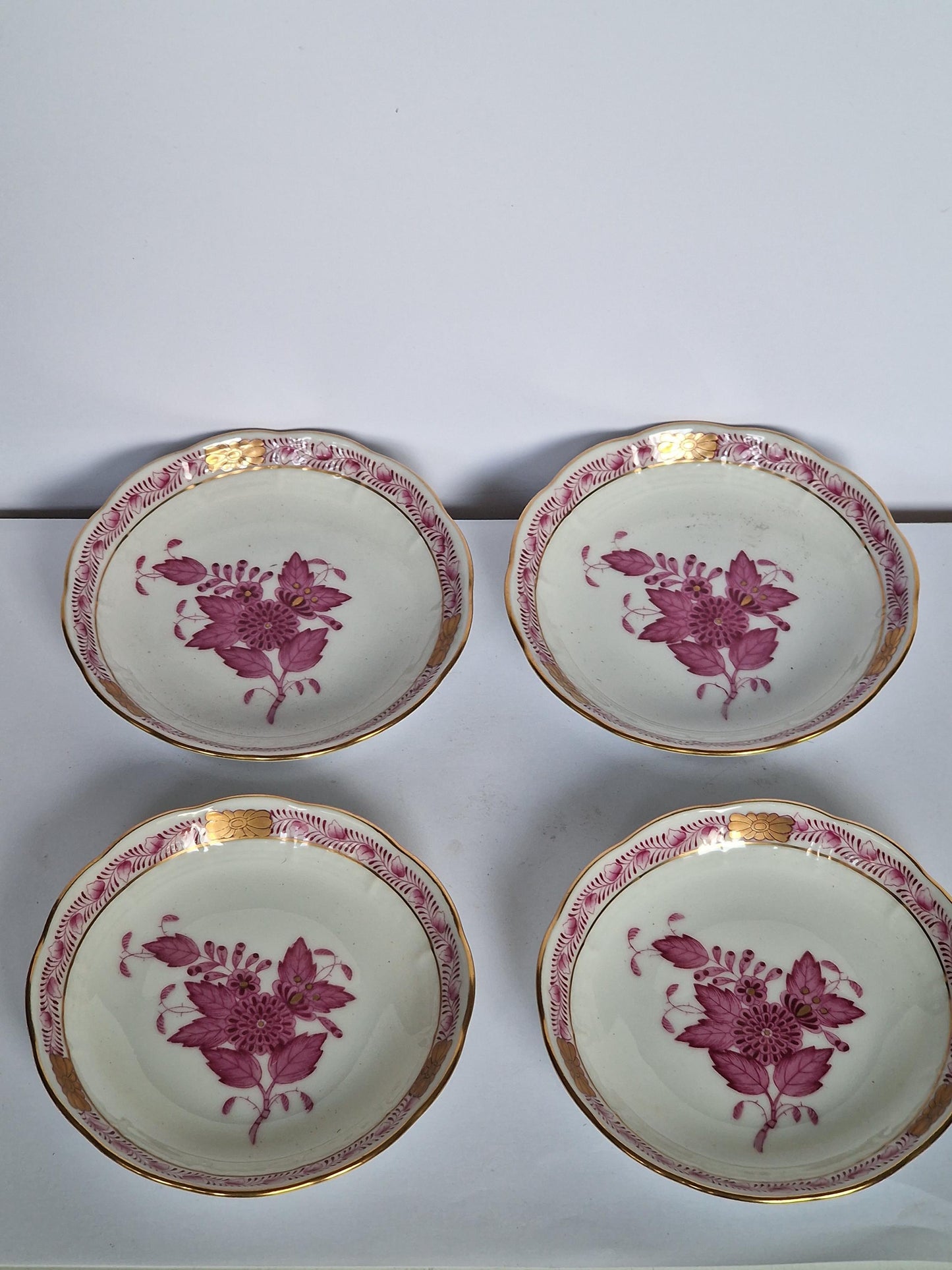 Set of 4 Herend Hungary dessert dishes Apponyi Red Floral Design