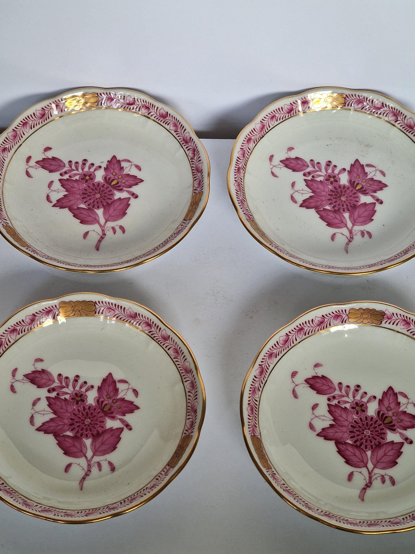 Set of 4 Herend Hungary dessert dishes Apponyi Red Floral Design