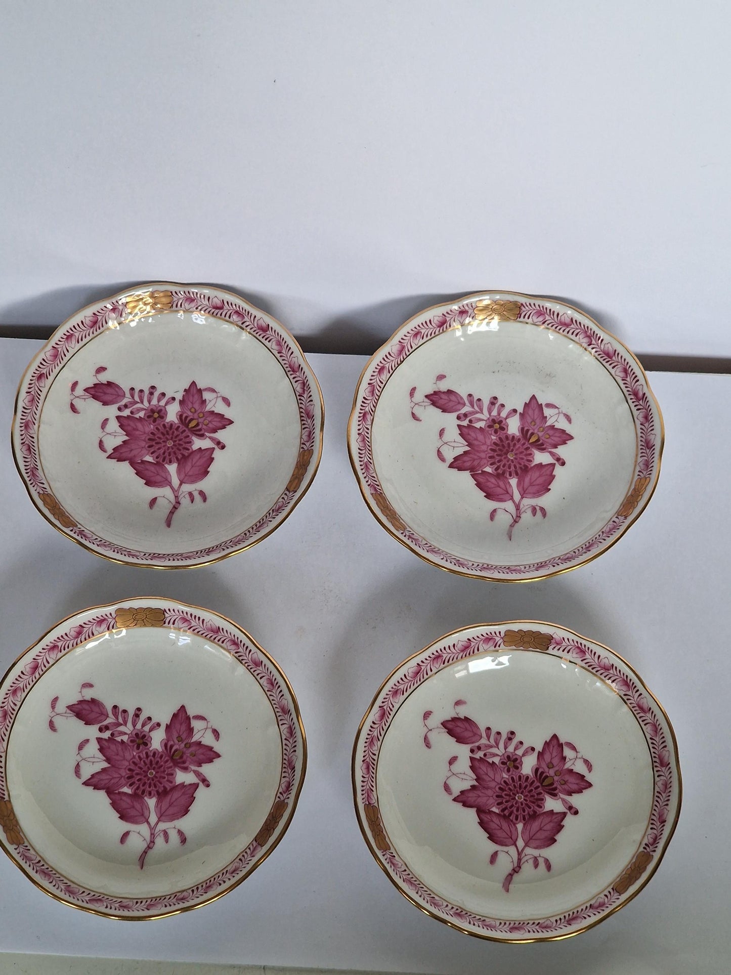 Set of 4 Herend Hungary dessert dishes Apponyi Red Floral Design