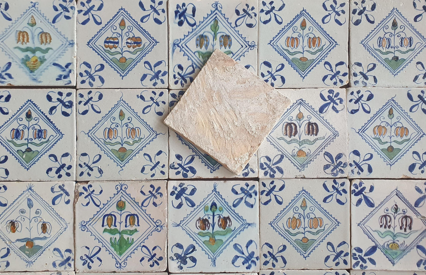 25 x Dutch Delft Blue Tilefield, Fritillary squared planttile , 17th century, tilepanel  antique collectable and backsplash fireplace kitchen tiles, Set of 25.