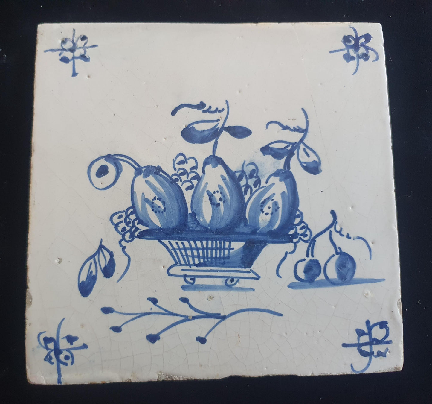 Dutch Delft Blue Tile, Fruit bowl, 19th century,  planttile antique collectable and backsplash fireplace kitchen tiles
