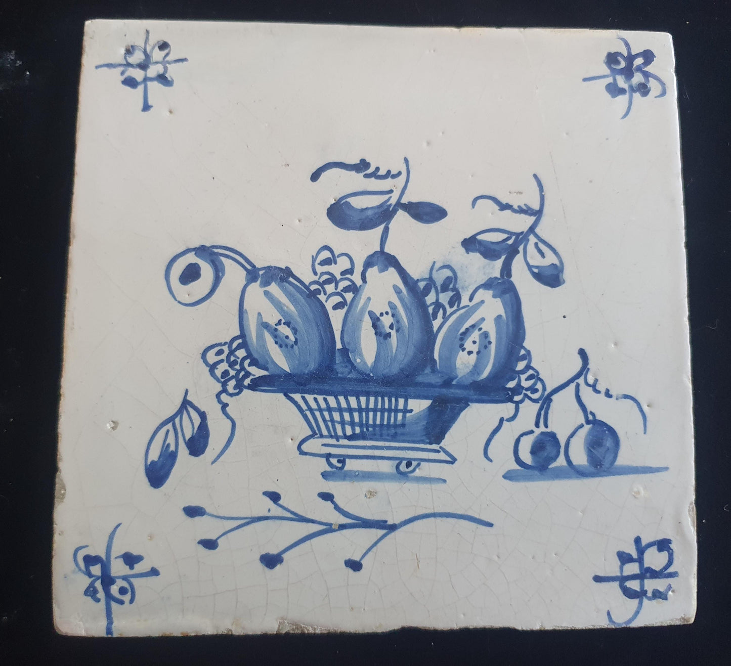 Dutch Delft Blue Tile, Fruit bowl, 19th century,  planttile antique collectable and backsplash fireplace kitchen tiles