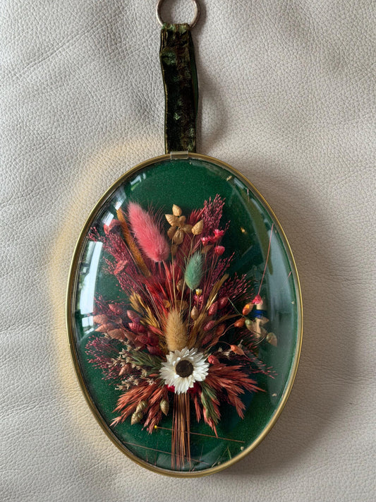 Welcome the harvest season with this convex vintage real dried flower wall ornament