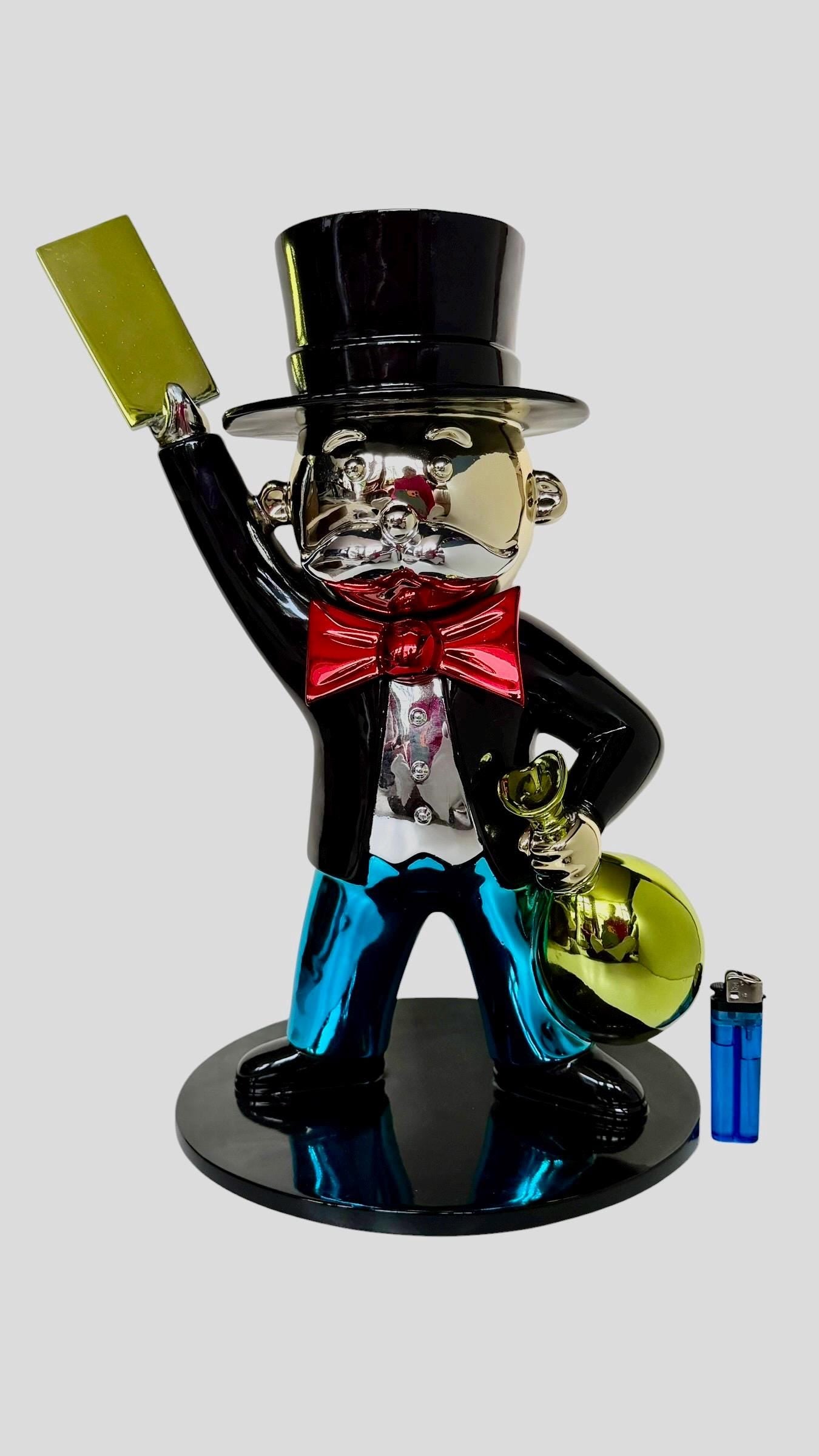 16.3’’ XL Diederik van Apple - mr monopoly - trust in gold - large pop art sculpture. Dutch designer, iconic conversation piece