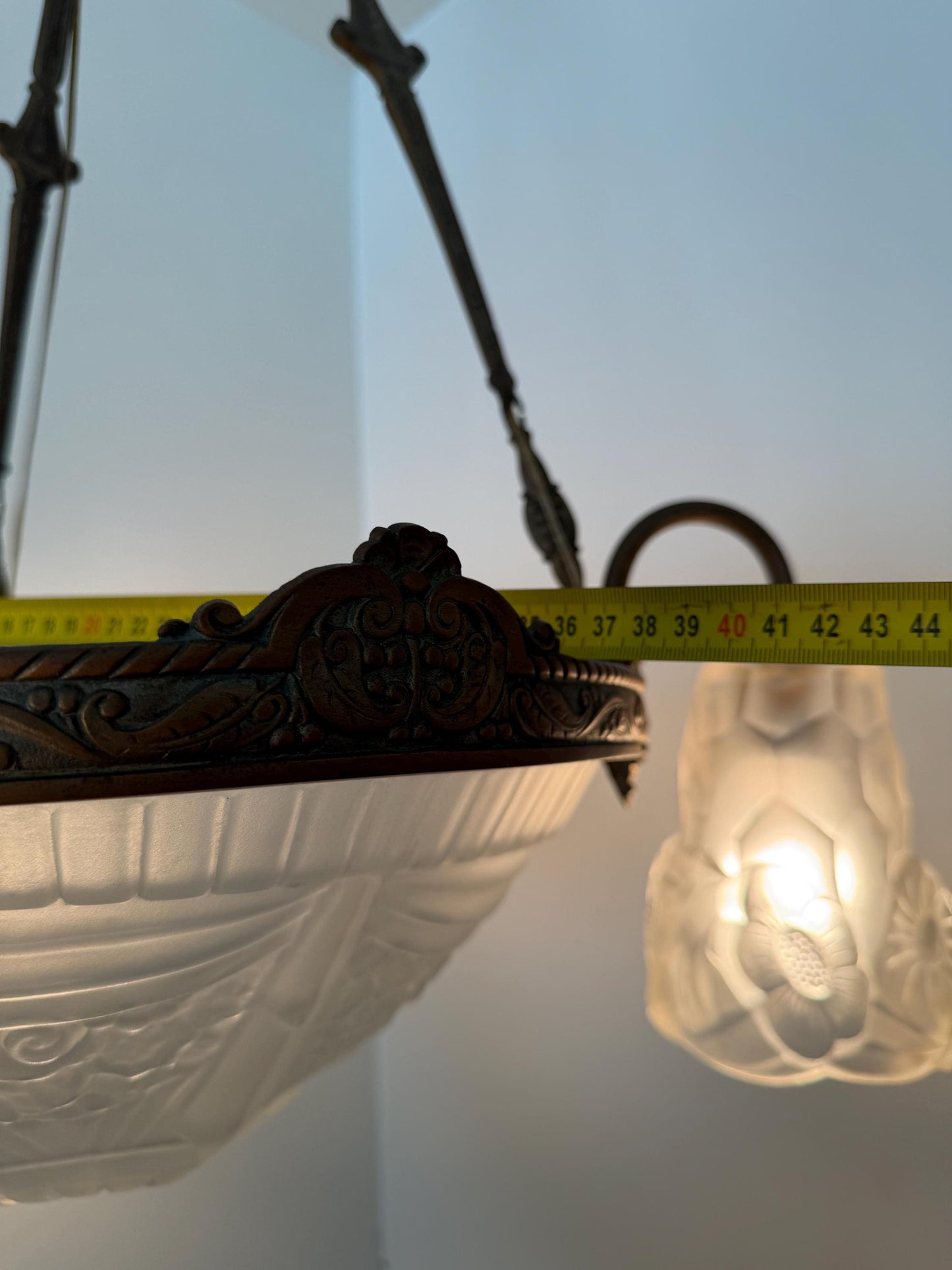 French Transition Art Nouveau–Art Deco Chandelier by Degué (David Guéron), France, circa 1925–1930, signed, rare brass lustre