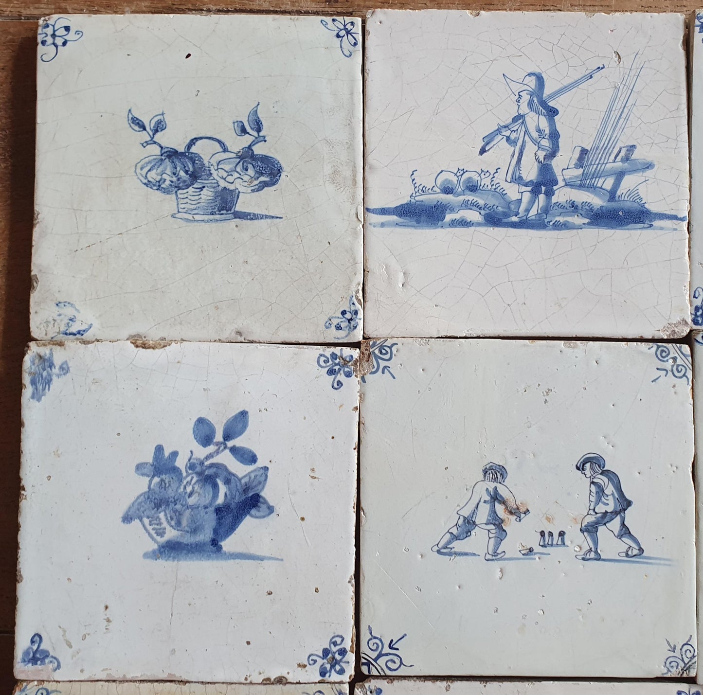 9 x Antique Delft Tiles - 1660-1660 People  Design, Holland.