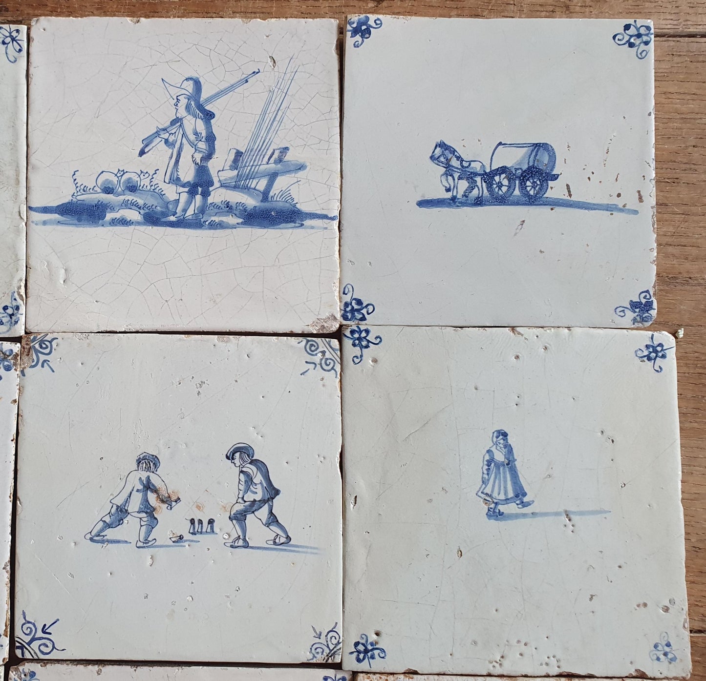 9 x Antique Delft Tiles - 1660-1660 People  Design, Holland.