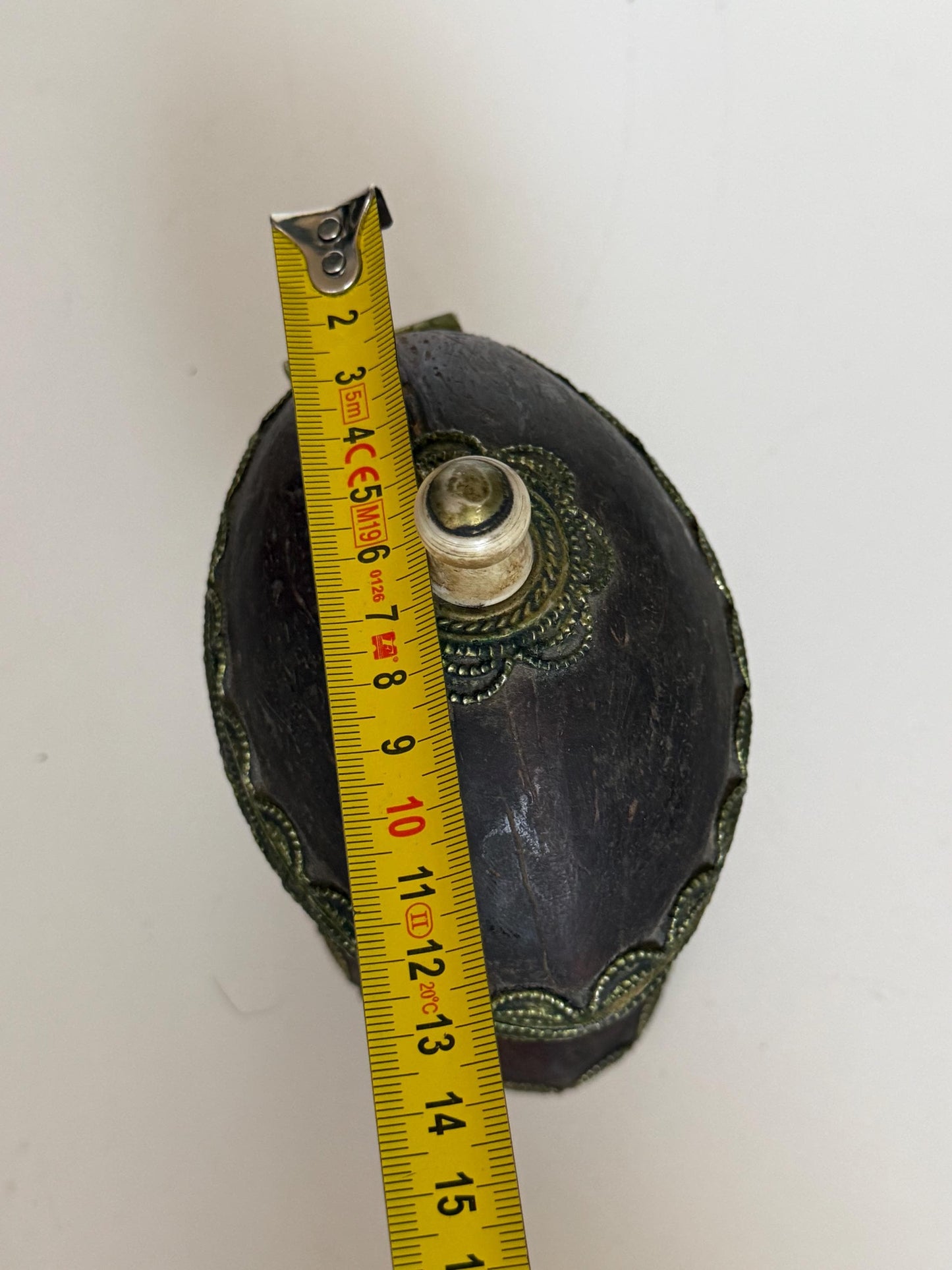 Kokosnootbeker, 19th Century Colonial Coconut Shell Casket with Brass Mounts | c. 1850–1885