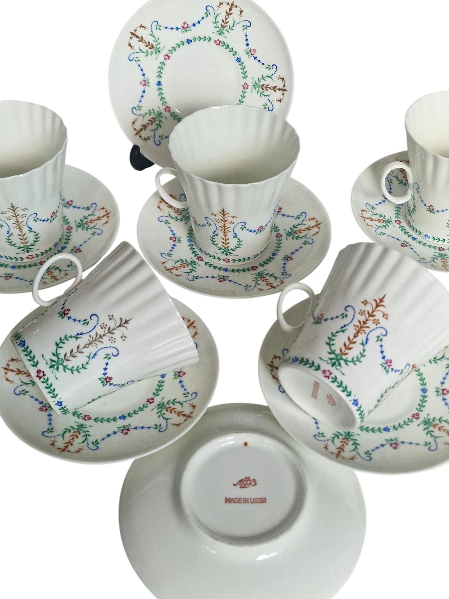 Lomonosov service tea coffee tsar collection, Vintage Lomonosov (LFZ) “Garlands” Porcelain Coffee Set – 5 Cups & Saucers plus 2 extra plates