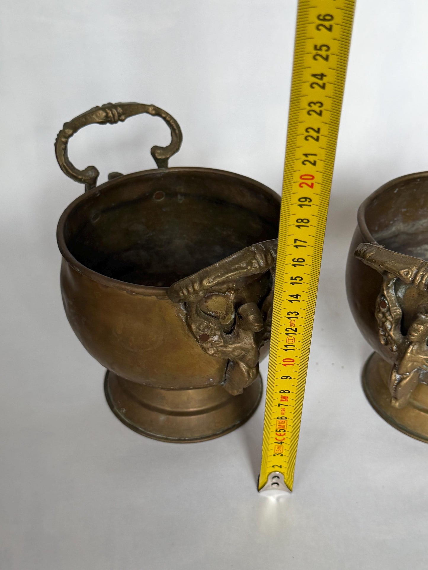 Antique Pair of Art Nouveau Cachepots with Mythical Winged Siren Handles c.1900–1920, set planters in red and yellow copper and brass