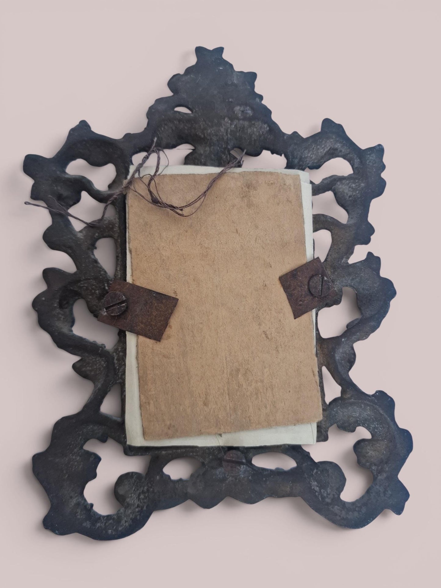 A set of 2 antique Victorian photo lists. British antiques photoframes. Uk 19th, or small painting