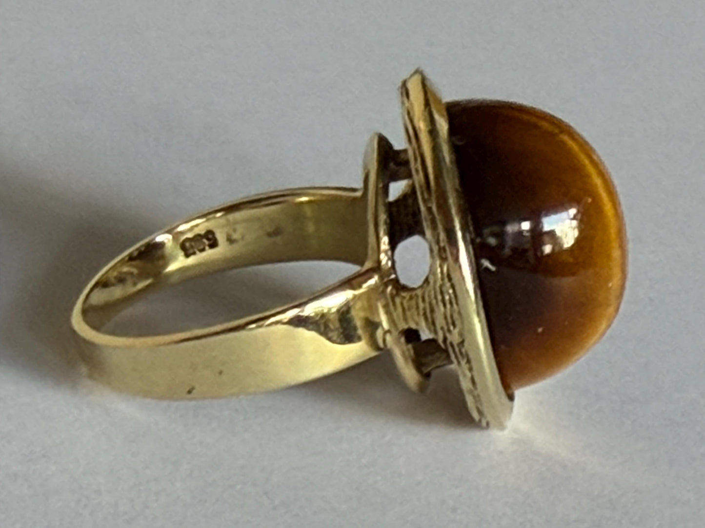 Vintage Scandinavian big designer 14K Gold Tiger’s Eye Ring,  Modernist 585 Gold,  Size 51, 8.2 g, perfect conditionausema jewelry