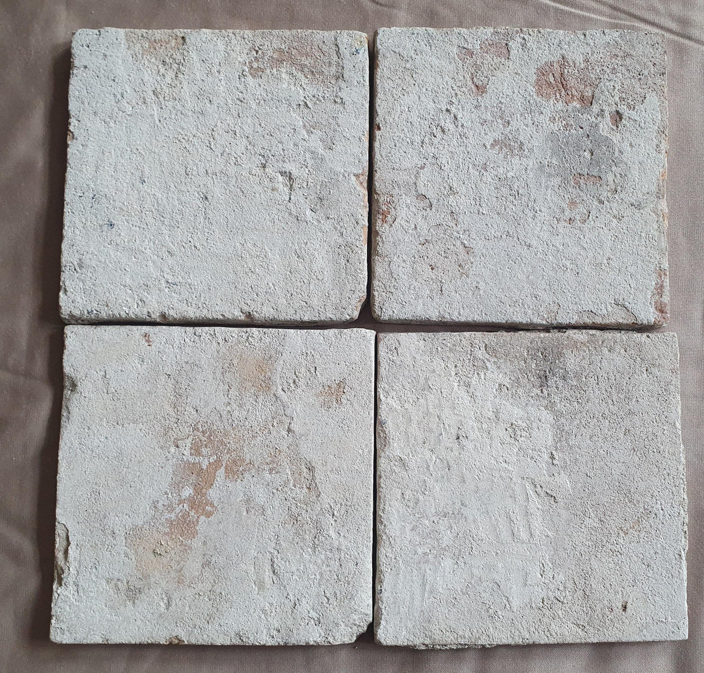 4 x Antique Delft Tiles - 1660-1660 People  Design, Holland.