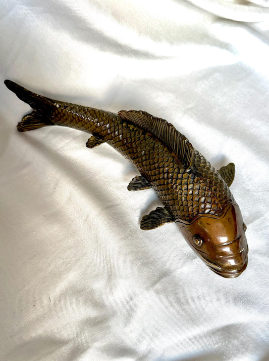 High quality Large Japanese Bronze Koi Fish Sculpture 30 cm