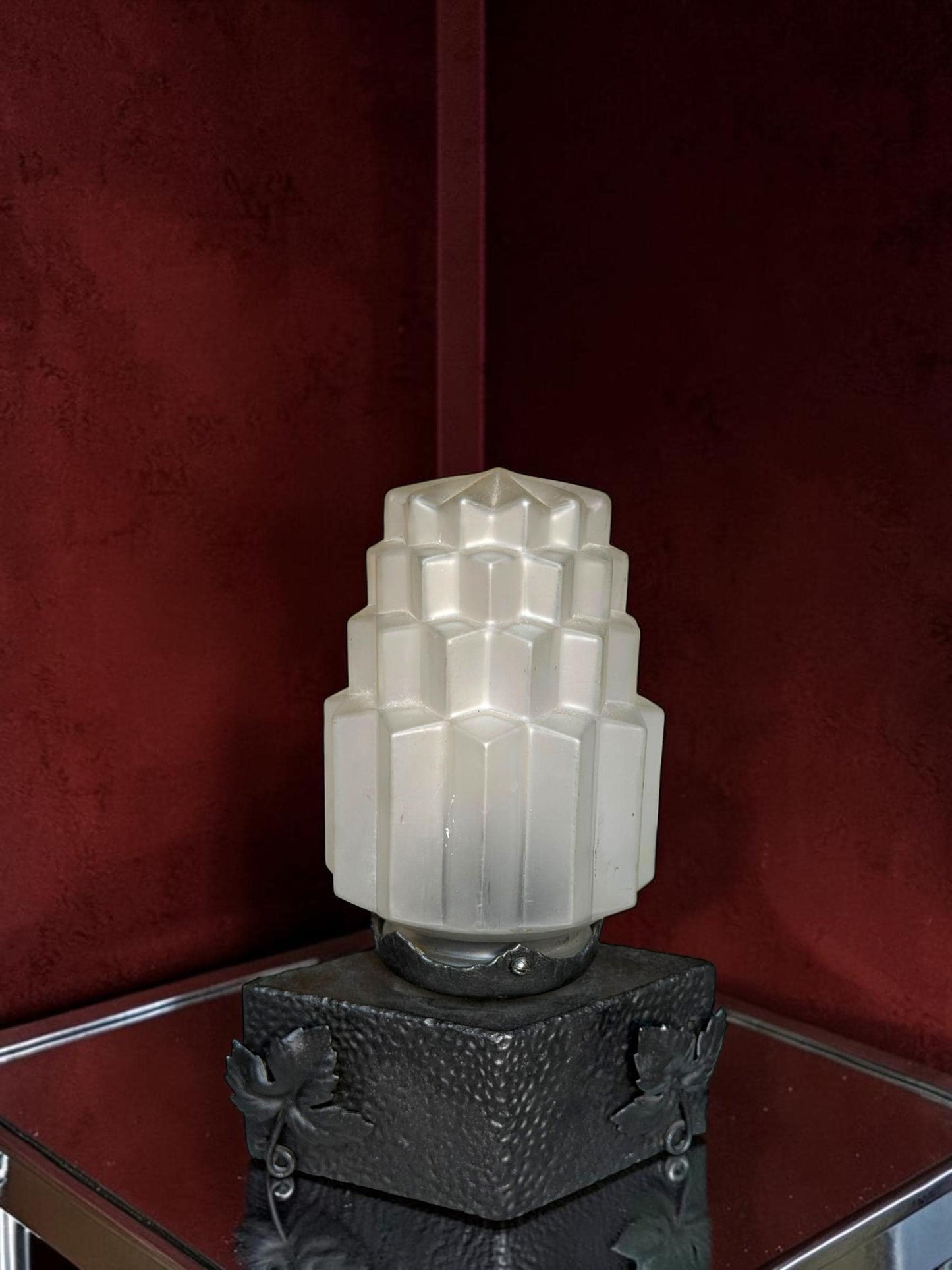 dutch Art Deco trapeze lamp. Hammered Cast Iron Table Lamp with Stepped Trapeze Frosted Glass Shade, 1930s, Amsterdam schoolausema lights