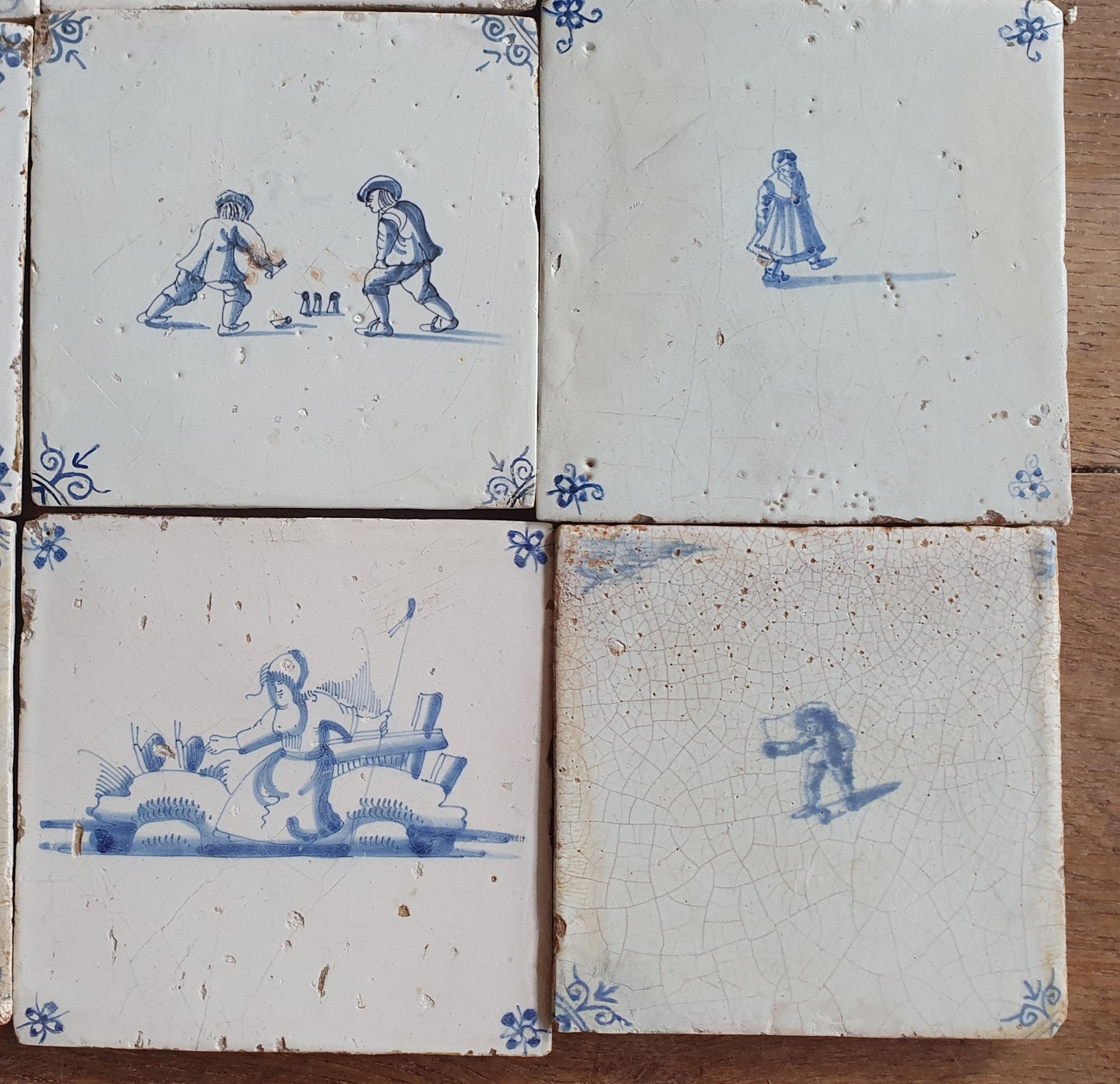 9 x Antique Delft Tiles - 1660-1660 People  Design, Holland.
