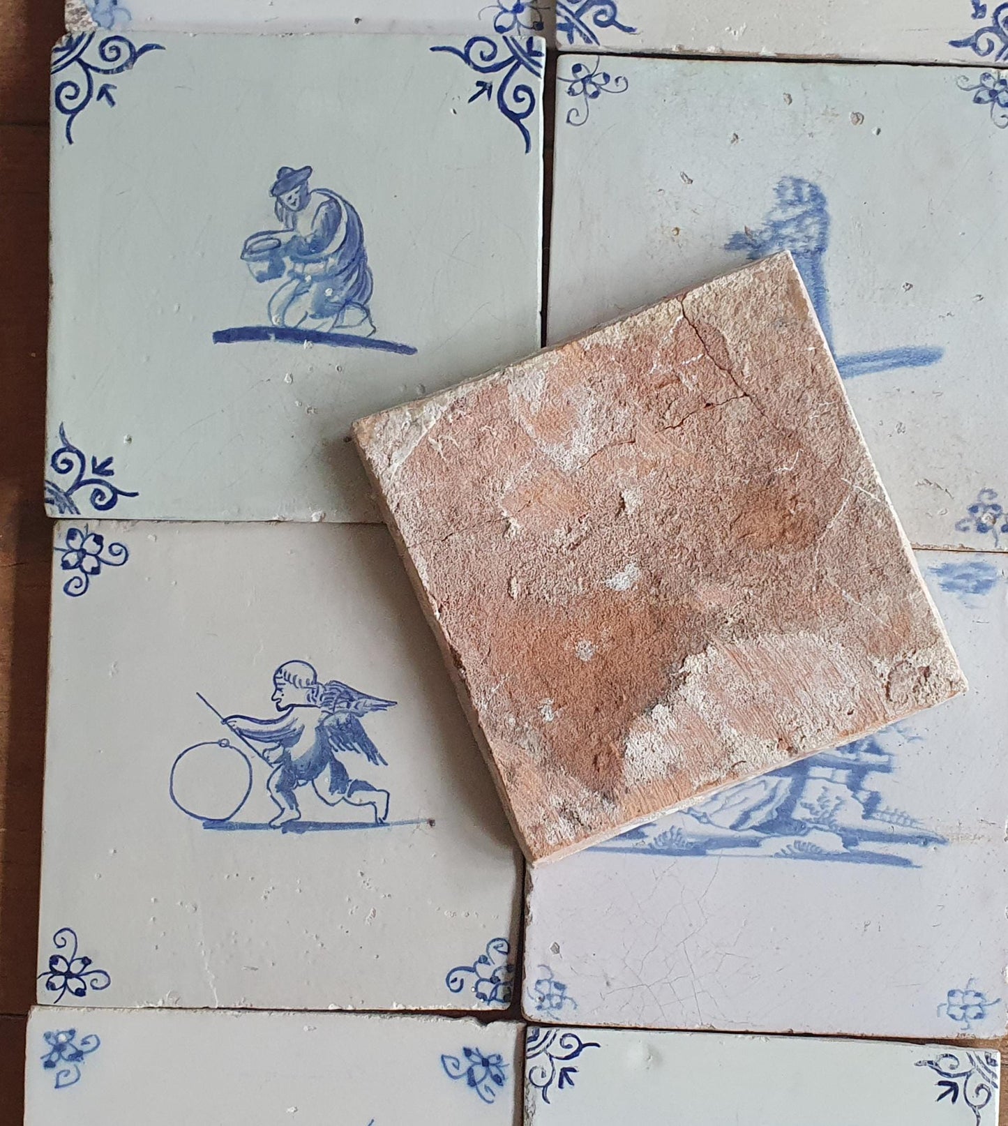 20 x Antique Delft Tiles, 17-18 th Century Dutch figuretile.