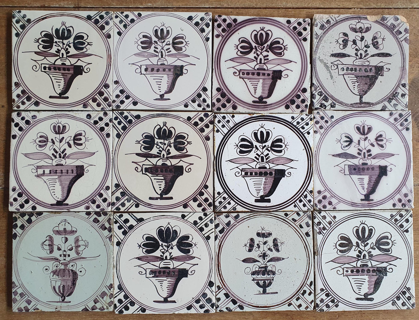12 x Antique Delft flowers Tiles, 17th Century Dutch Wall Decor. planttile