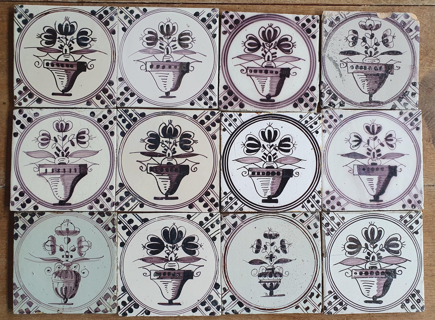 12 x Antique Delft flowers Tiles, 17th Century Dutch Wall Decor. planttile