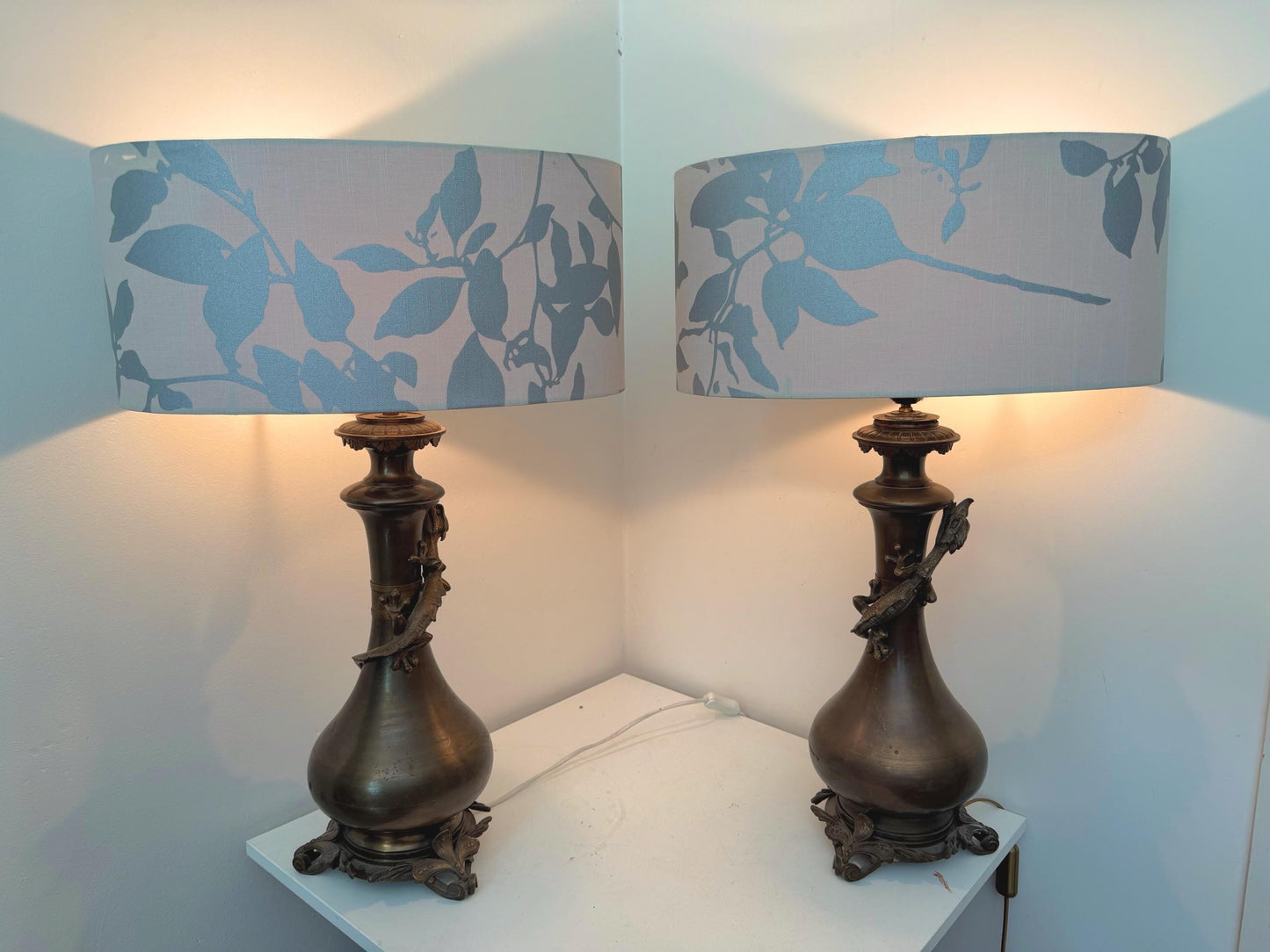 XL Pair of ‘lizzard’ lamps in bronze, nice patina,  antiques 19th napoleon III