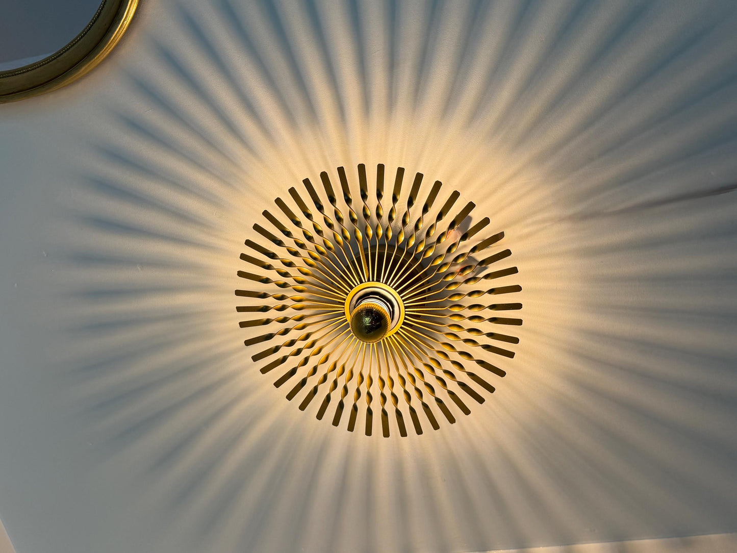 Sunburst sun ray beam ceiling lamp gold also usable on wallausema lights