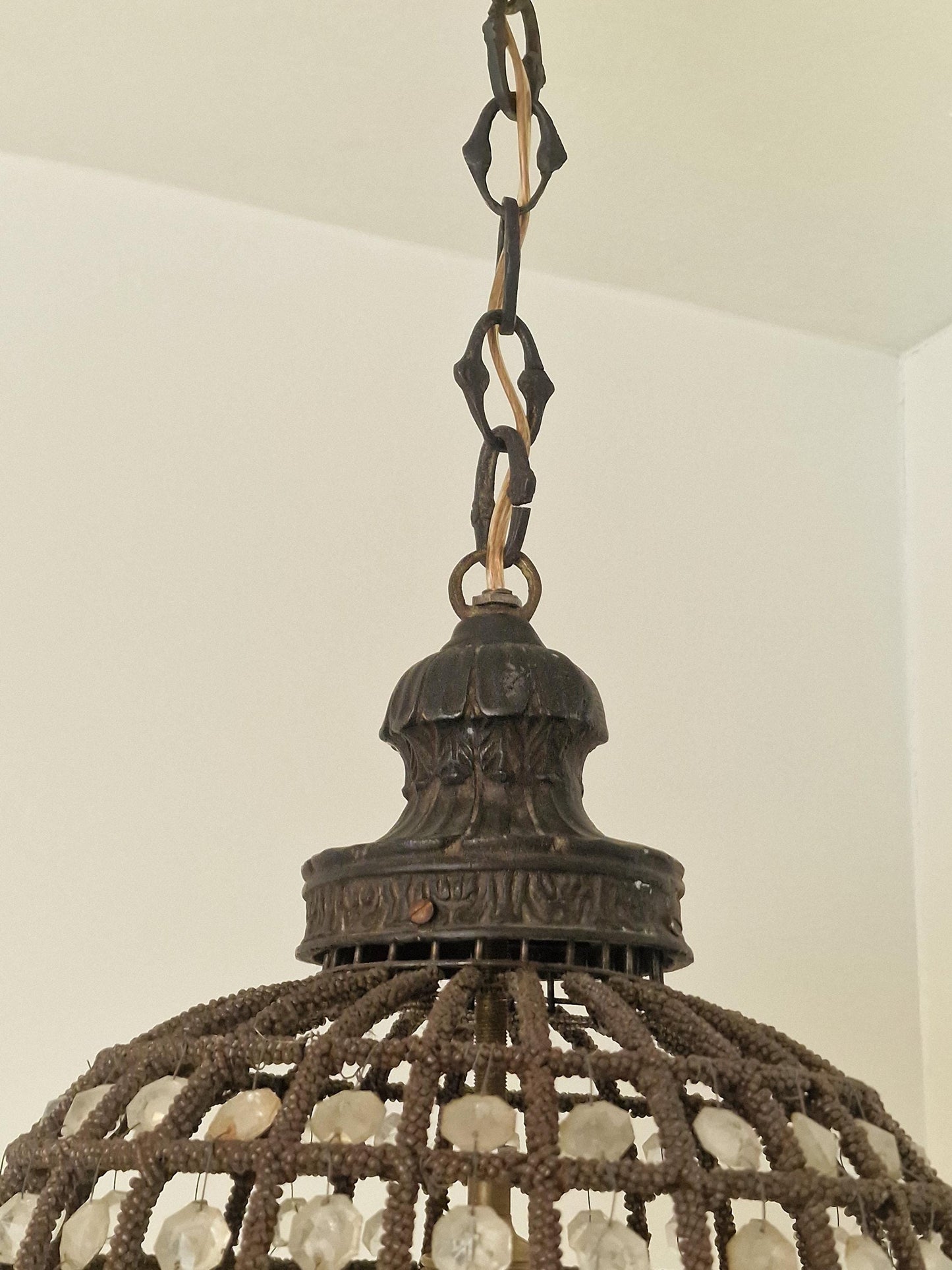 French Art Deco authentic Beaded Crystal Pear Chandelier, Circa 1930 - het Gooi, the Netherlands, stunning light aura