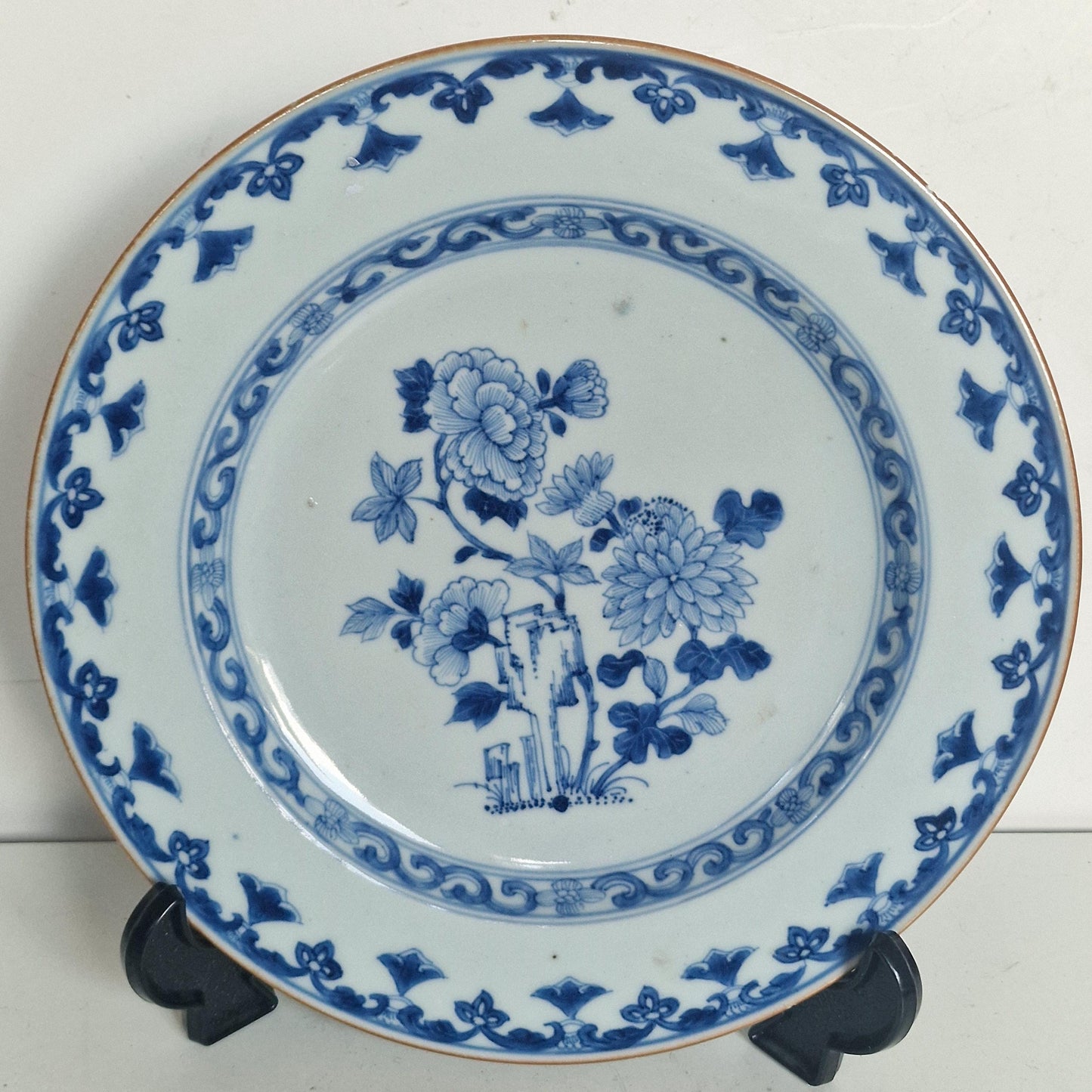 18th Century Chinese Export Porcelain Plate – Qianlong ca. 1760–1790 – Hand-Painted Blue & White