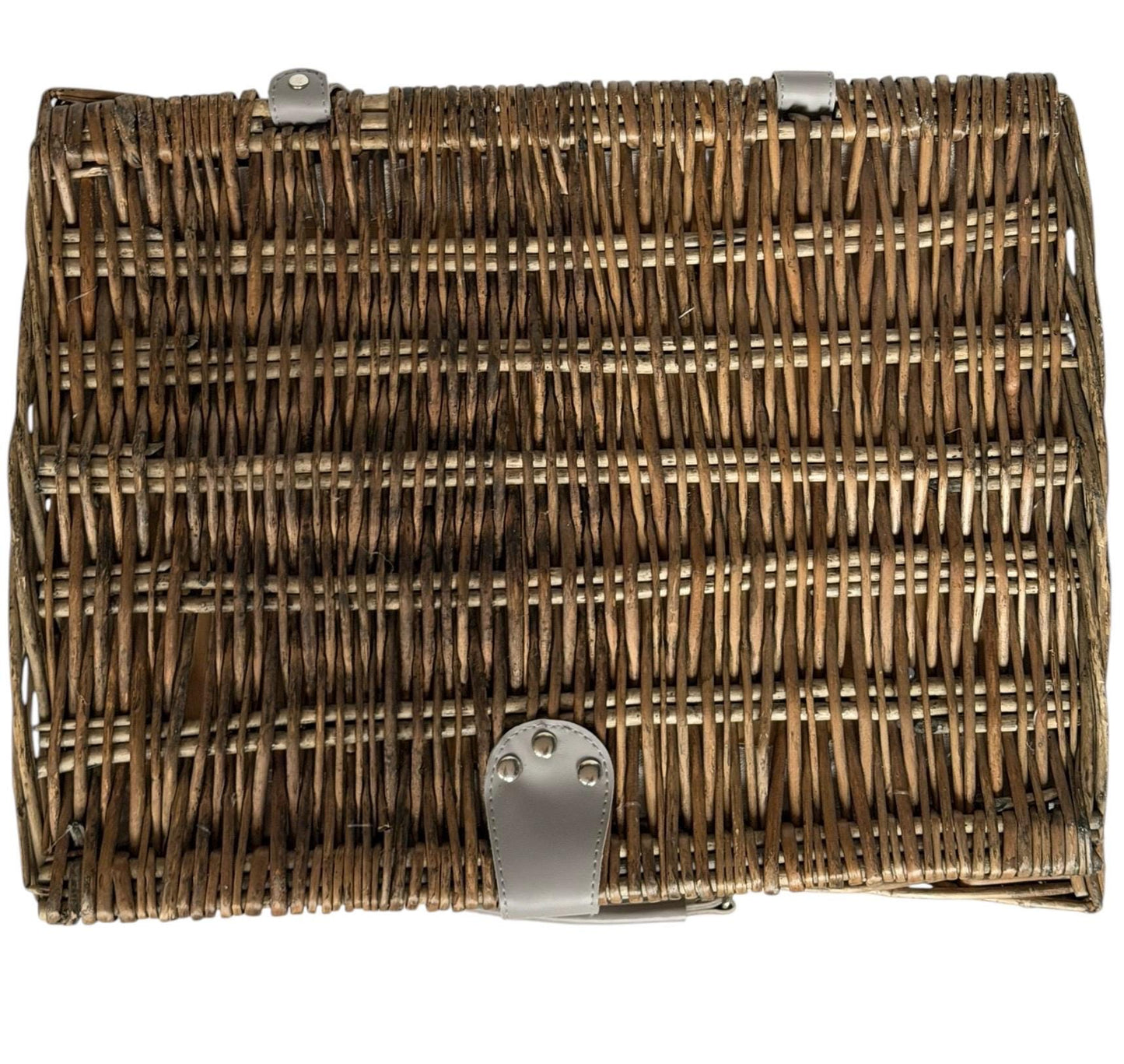 Vintage 4 Person Wicker Picnic Hamper, incl.  Lacroix Arabesque Plaid, porcelain plates, glasses etc