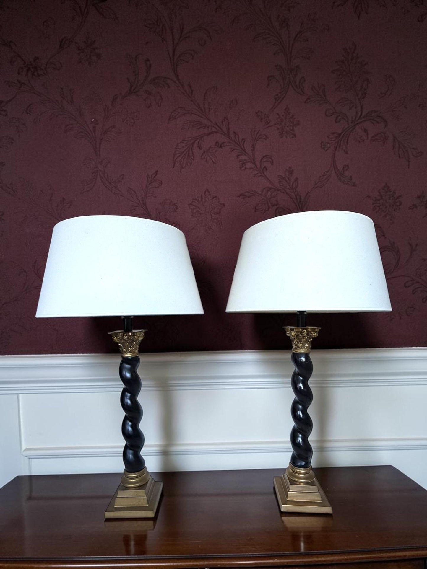 XL Pair of French Solomonic Barley Twist Table Lamps, Black Gilt solid brass 1940s midcentury empire revival korintische zuil 78 cm, 39.7 in