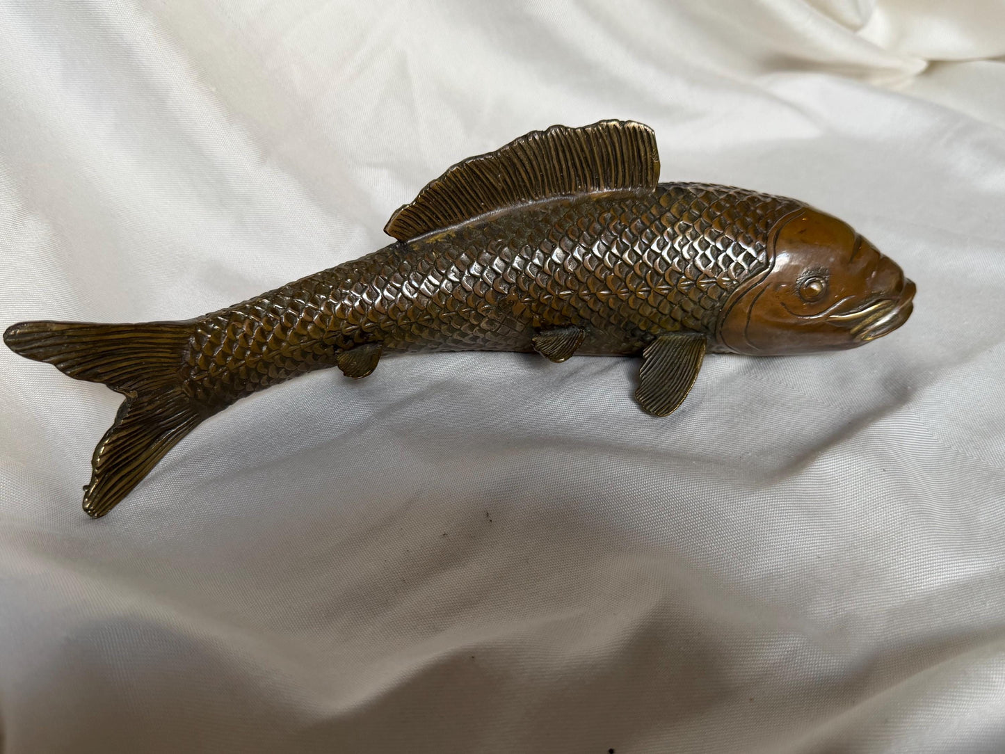High quality Large Japanese Bronze Koi Fish Sculpture 30 cm