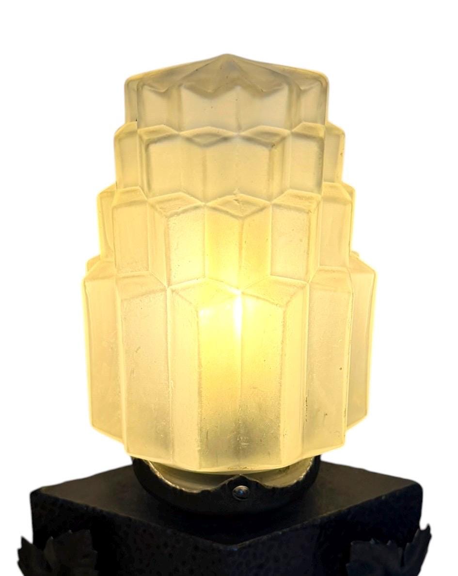 dutch Art Deco trapeze lamp. Hammered Cast Iron Table Lamp with Stepped Trapeze Frosted Glass Shade, 1930s, Amsterdam schoolausema lights