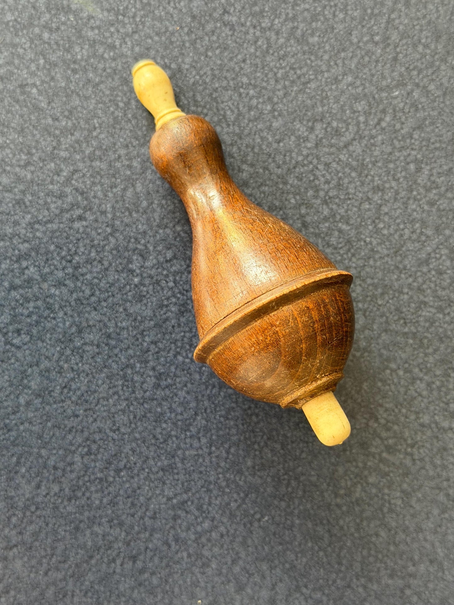Antique Art Nouveau Butler Bell, uk, english serving servant Wood Push Button. 10 cm