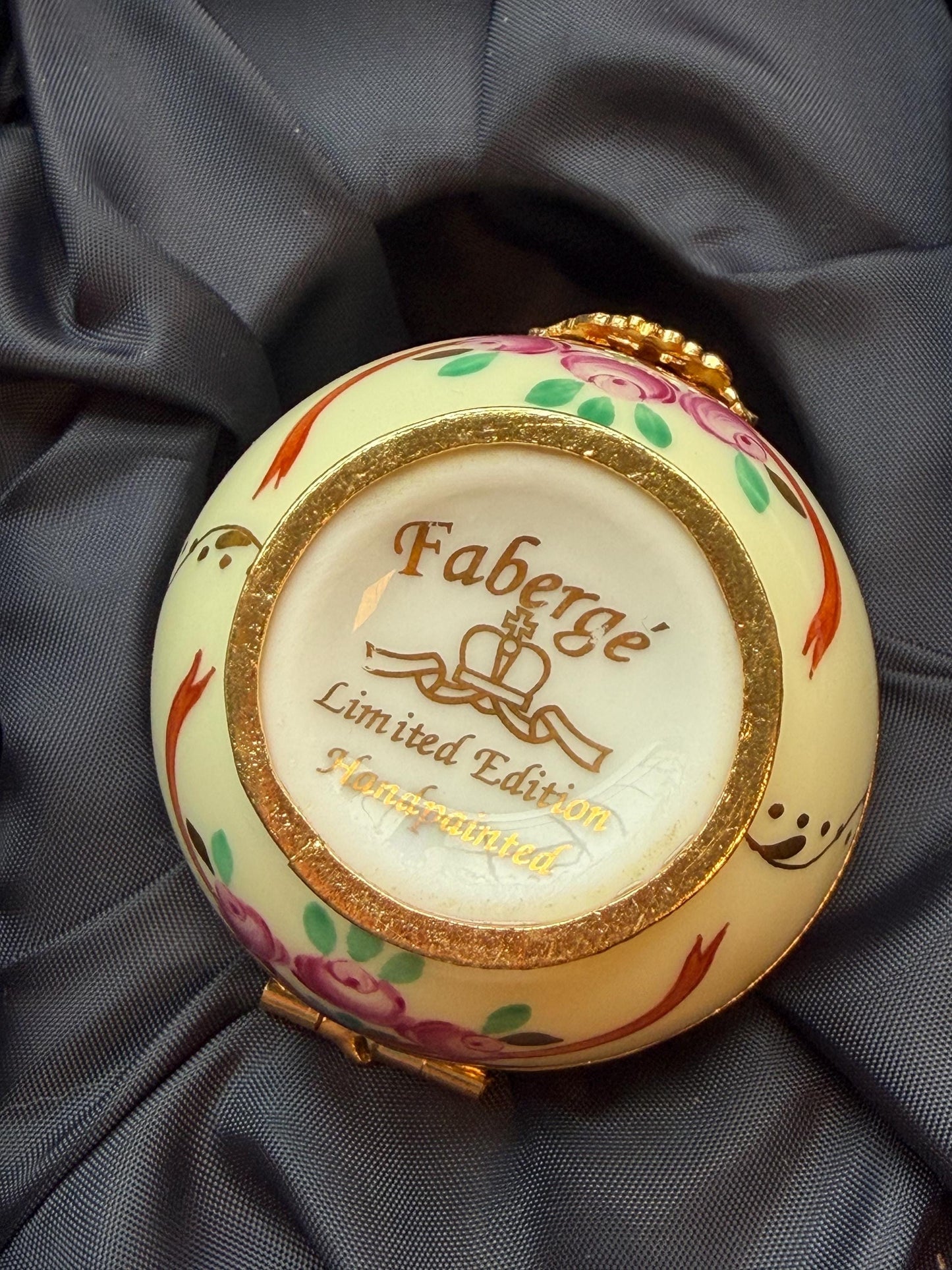 XL Fabergé Egg, Sterling Silver, 24K Gold, palace inside, Faberge with goldgilt and Limoges Porcelain, marked numbered