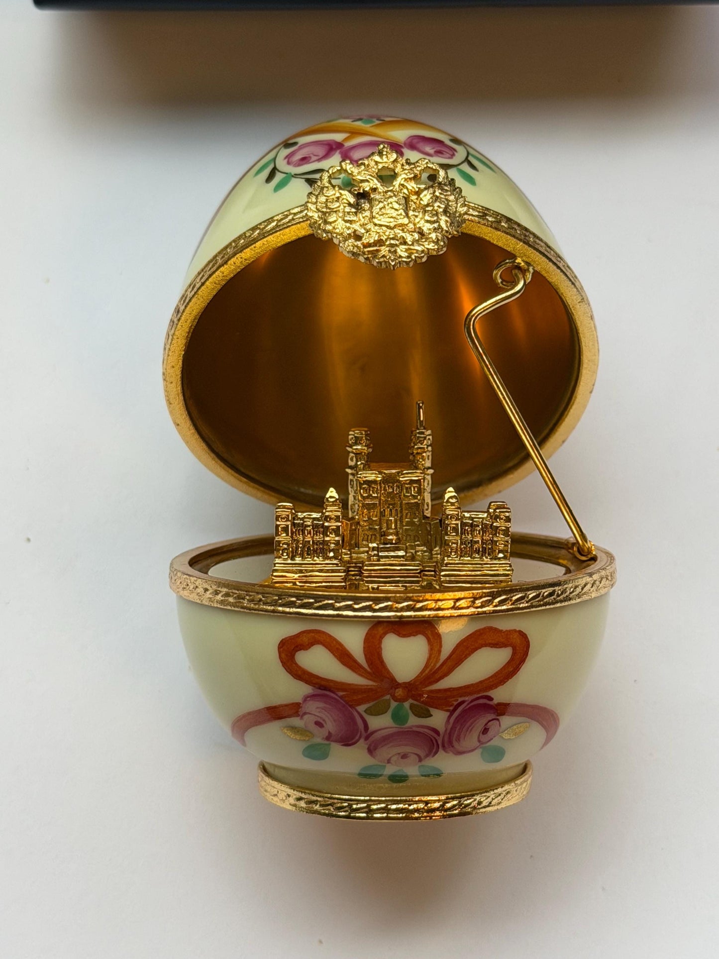 XL Fabergé Egg, Sterling Silver, 24K Gold, palace inside, Faberge with goldgilt and Limoges Porcelain, marked numbered