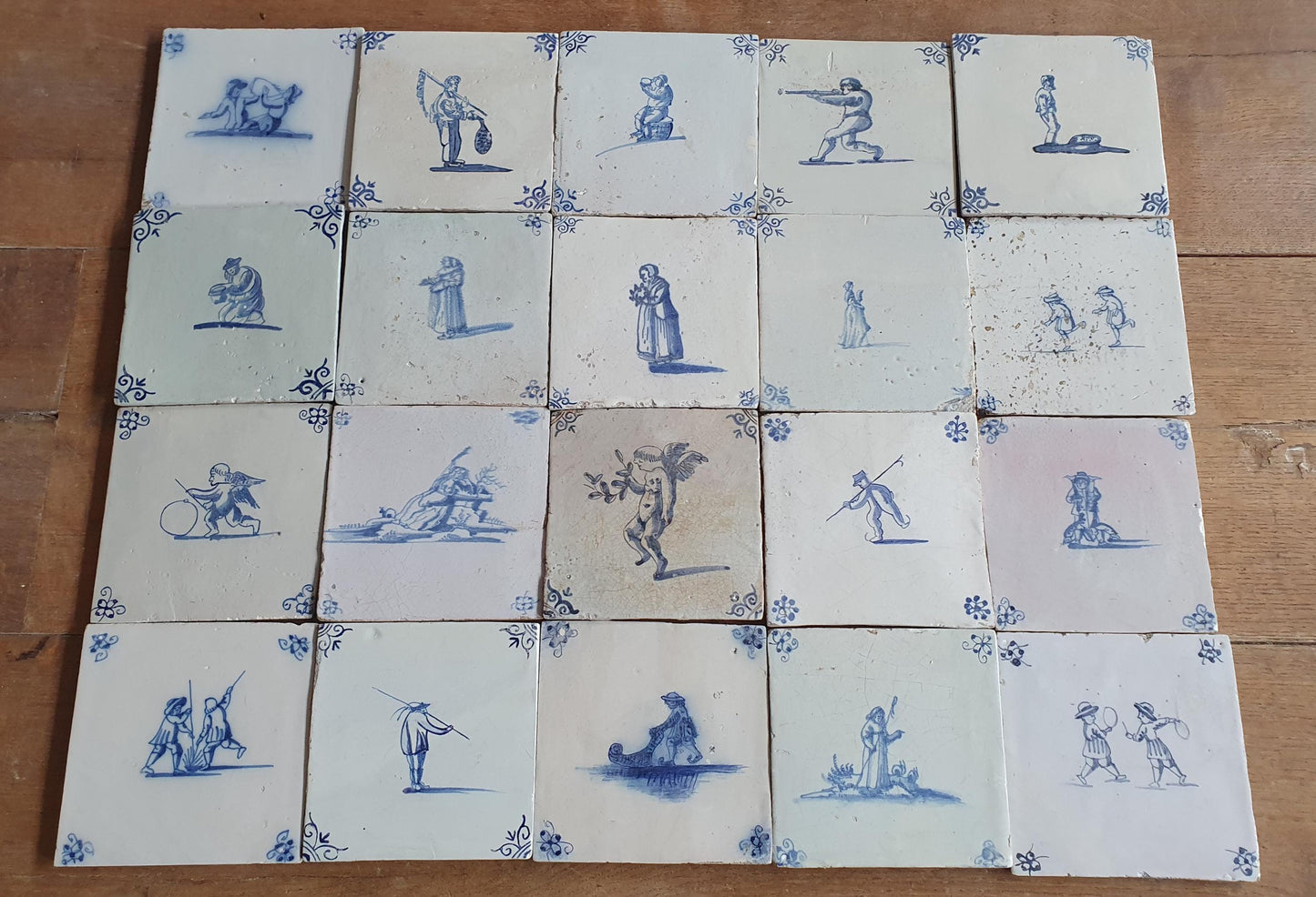 20 x Antique Delft Tiles, 17-18 th Century Dutch figuretile.