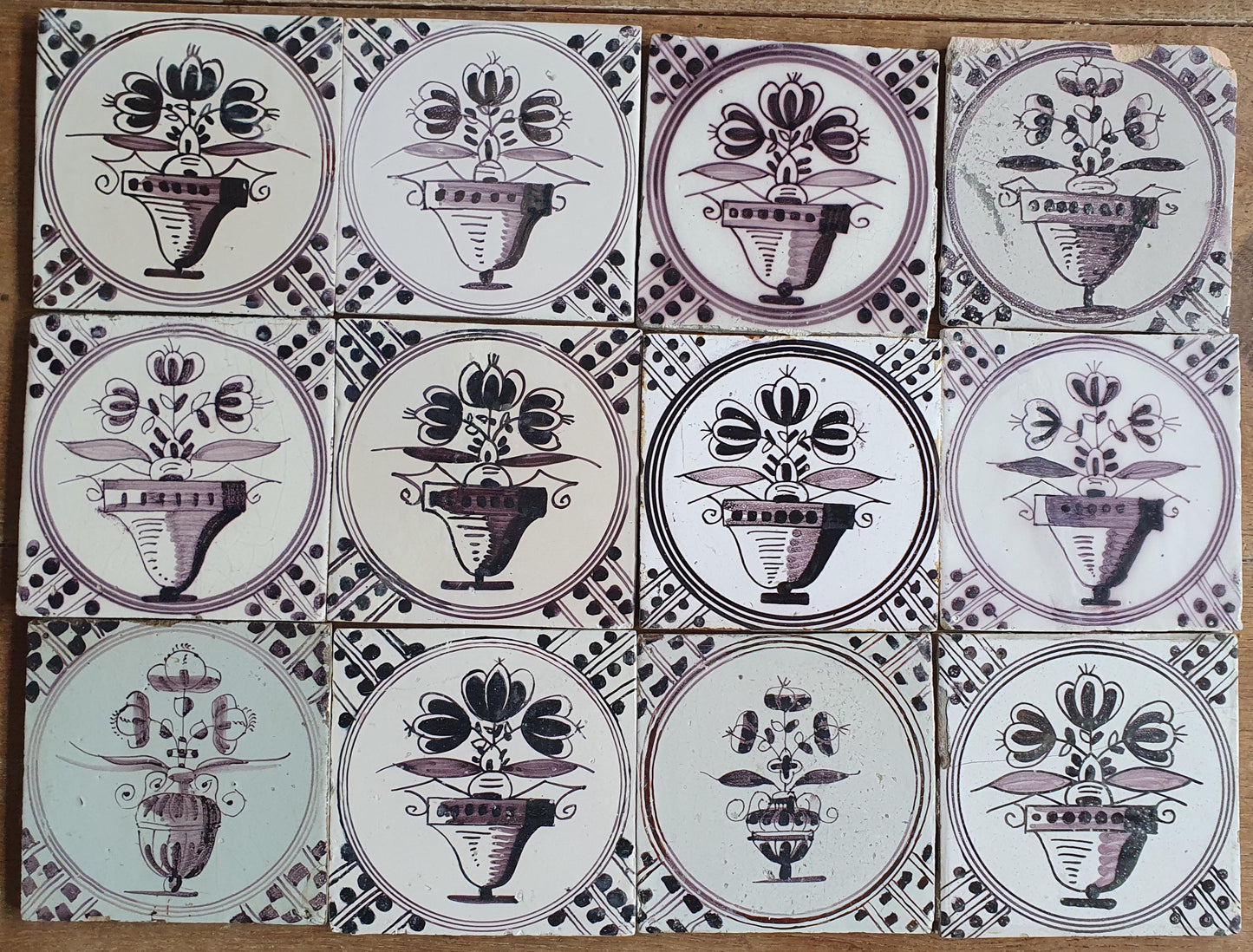 12 x Antique Delft flowers Tiles, 17th Century Dutch Wall Decor. planttile