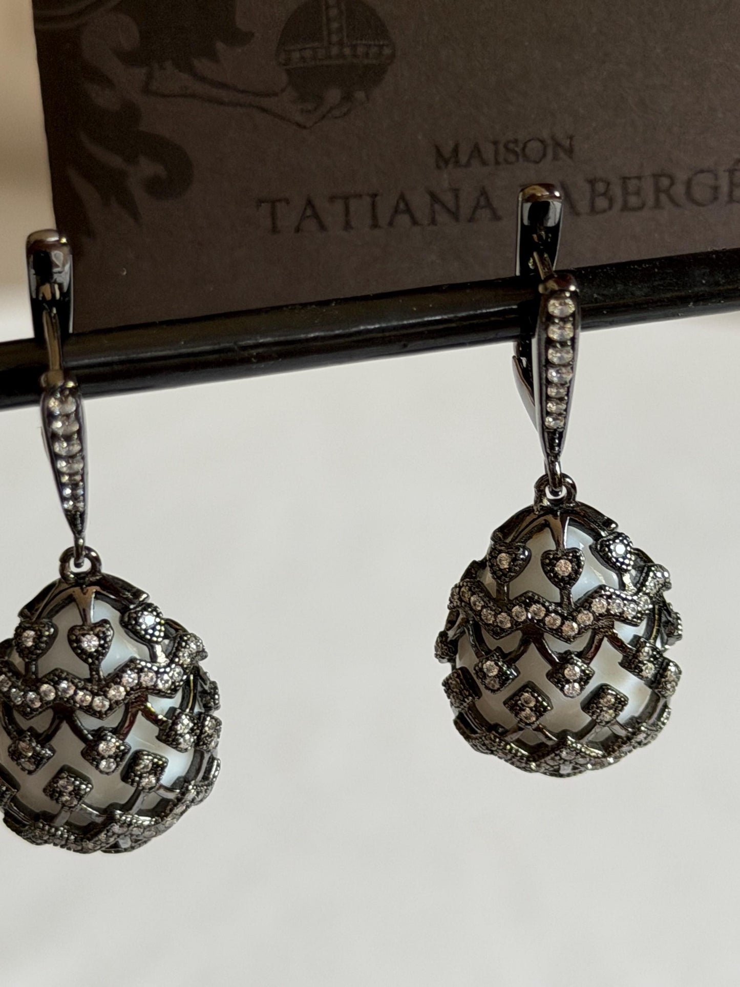 Fabergé - model Agatha - Egg pendant Sterling Silver Earrings, Tatiana Tsars Collection, Blackened Silver, White Agate & Zircon, 925