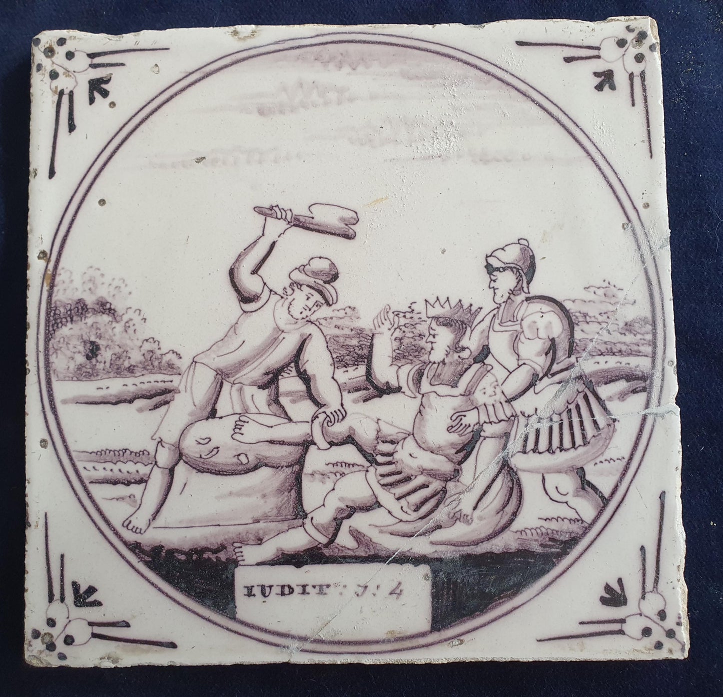Delft tile, Dutch manganese biblical scene bible tile, 18th century, Judit j :4               Delft tile bibel.