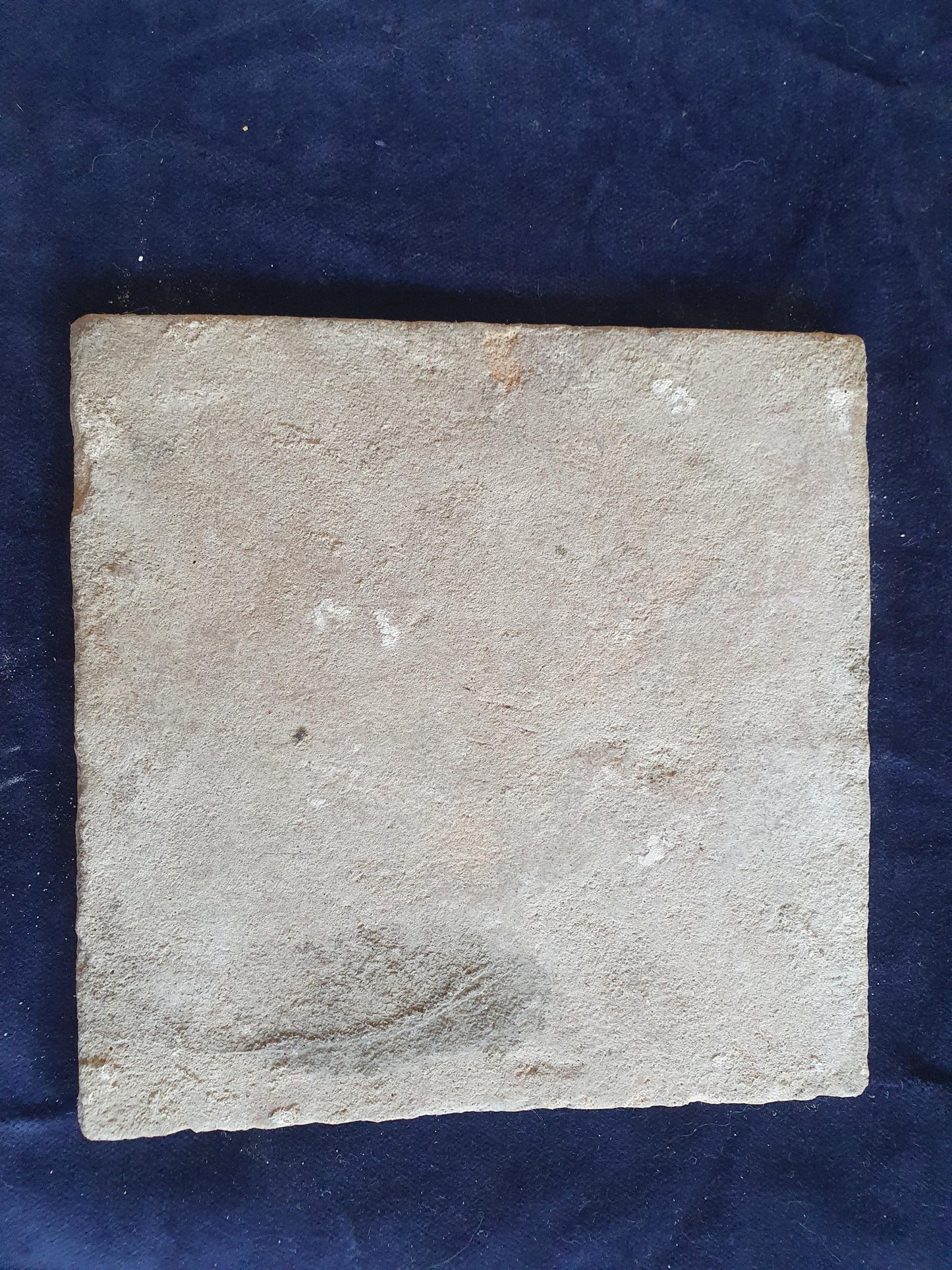 Delft tile, Dutch manganese biblical scene bible tile, 18th century , The beheading of the Assyrian army commander.