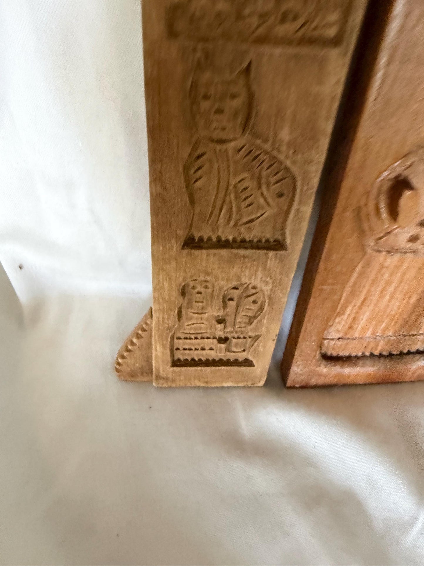Antique Dutch Speculaas sinterklaas wood Cookie Mold Set wooden handcarved kitchen shelf, holland delft cat Hand-Carved Wooden baking Boards