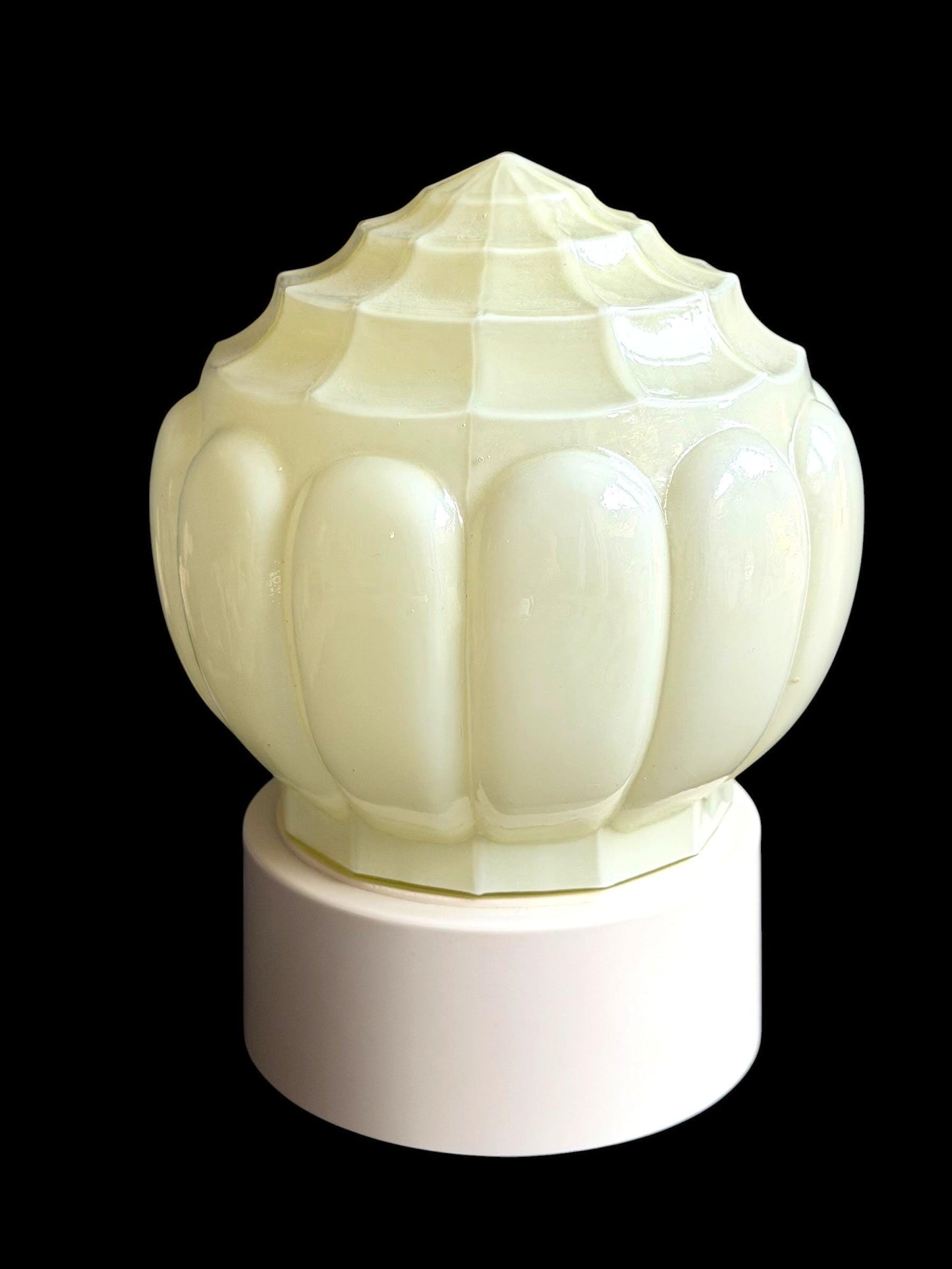 Art Deco light greige soft Glass Ceiling Lamp - Thabur, the shell,  Niko Fixture, dutch amsterdam design trapeze lights