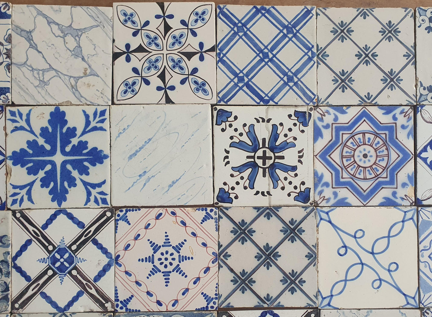 45 x Dutch Delft Blue Tile Ormanent, mix, 18th-19th century, antique collectable and backsplash fireplace kitchen tiles. ornamenttile