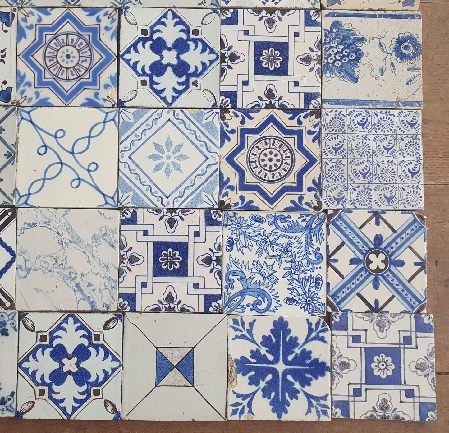 45 x Dutch Delft Blue Tile Ormanent, mix, 18th-19th century, antique collectable and backsplash fireplace kitchen tiles. ornamenttile
