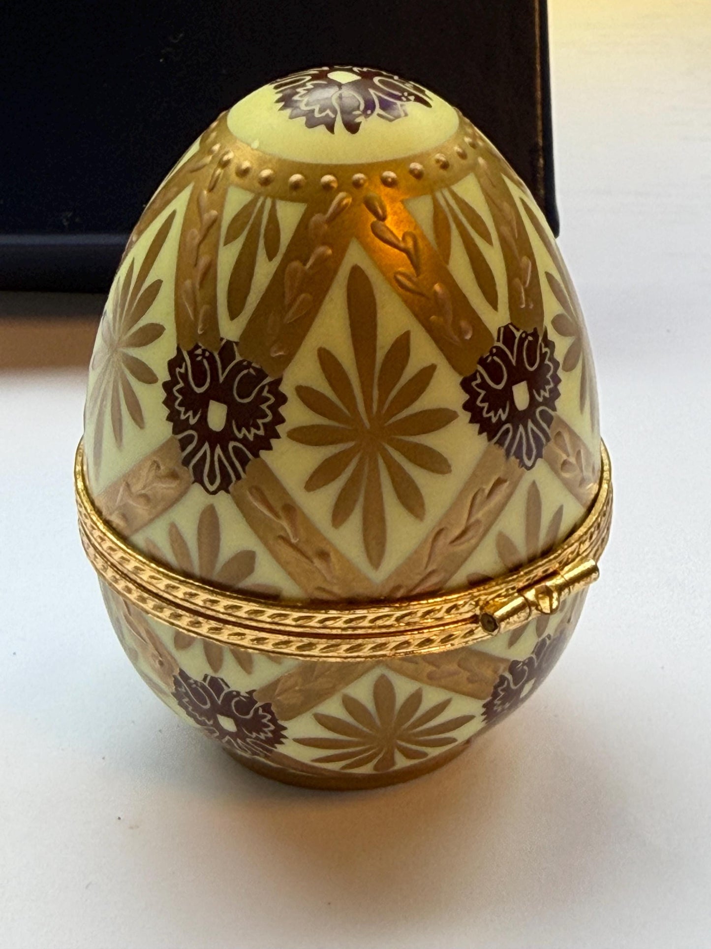 XL Fabergé Egg, Sterling Silver, 24K Gold, coach inside, Faberge with goldgilt and Limoges Porcelain, marked numbered