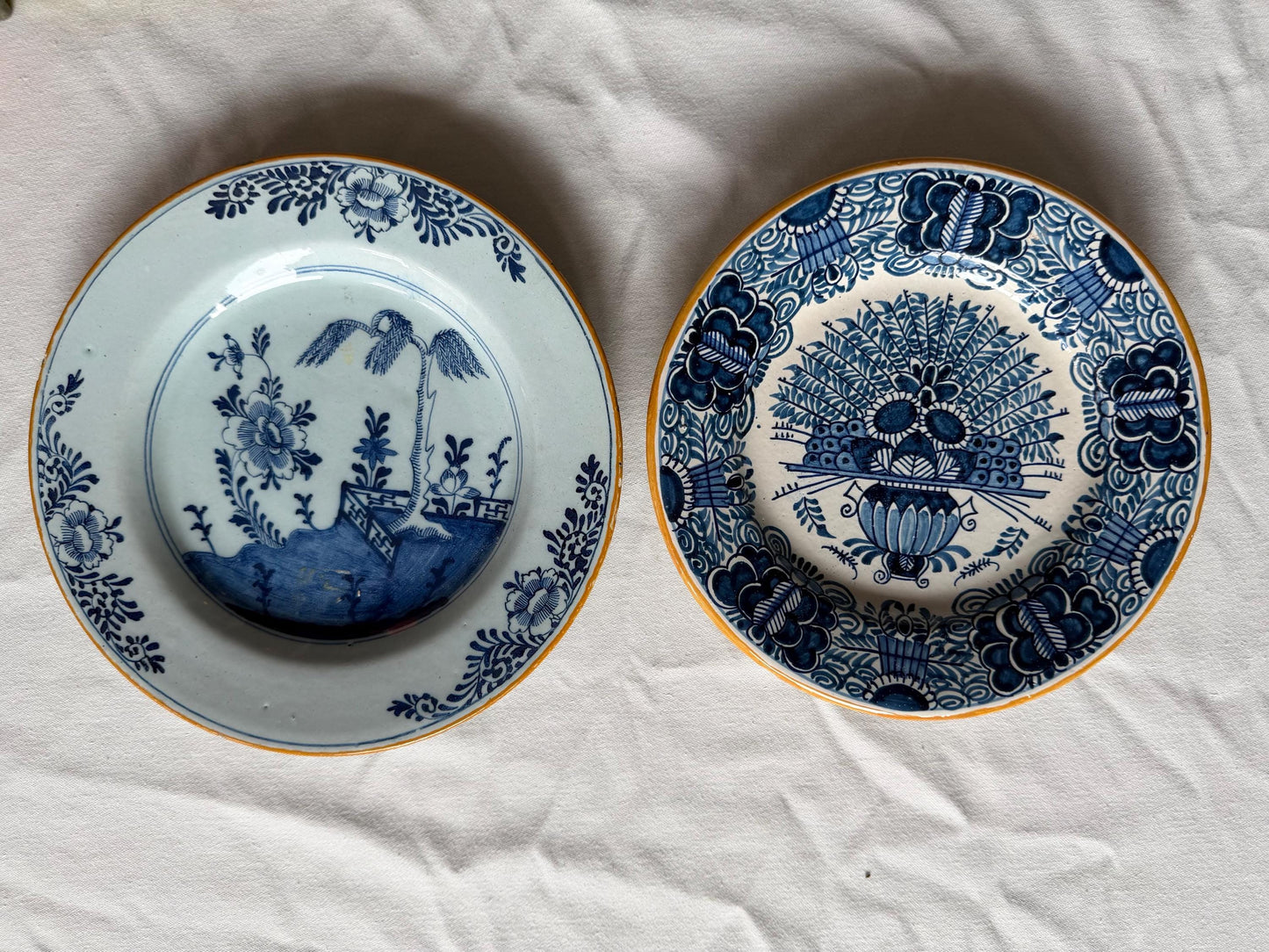 Antique Delft blue Plates, dutch pottery ‘de porceleyne bijl’,  Handpainted Decor, 18th Century (Set of 2) wallplates chinoiserie peacock