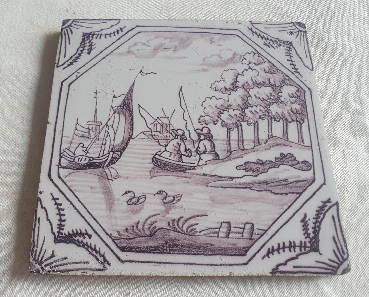 Delft tile, man and two Fishermen 18th century (c. 1760) Dutchmanganese tile . ( Animal tile )