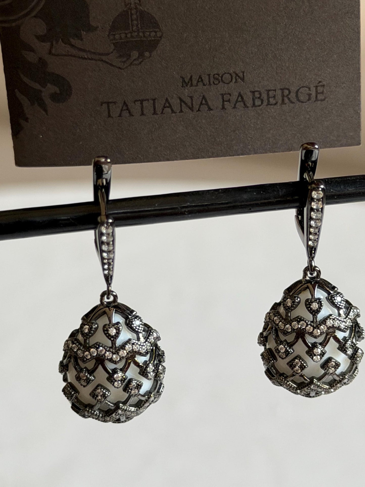 Fabergé - model Agatha - Egg pendant Sterling Silver Earrings, Tatiana Tsars Collection, Blackened Silver, White Agate & Zircon, 925